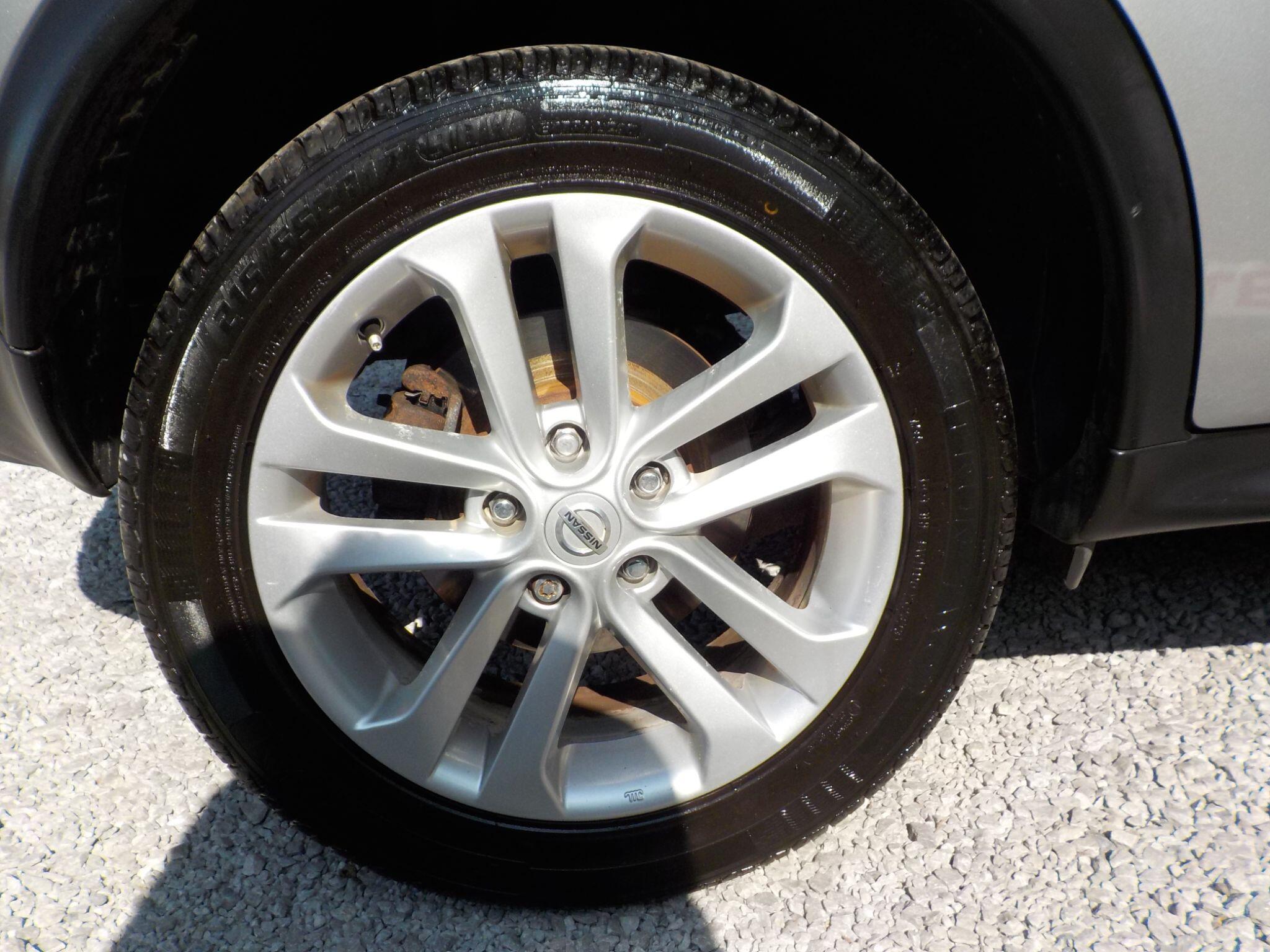 Nissan Juke 1.6 Acenta Premium Euro 5 (s/s) 5dr