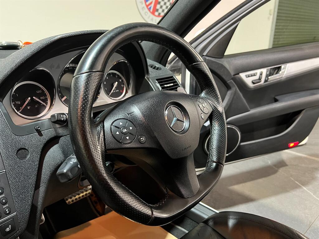 Mercedes-Benz C-Class view 7
