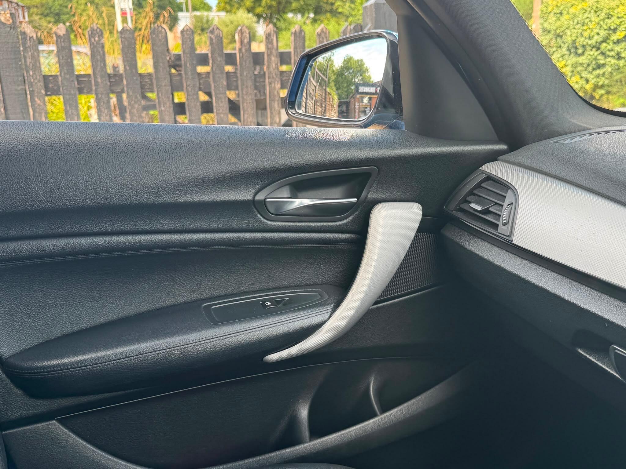 BMW 1 Series view 21