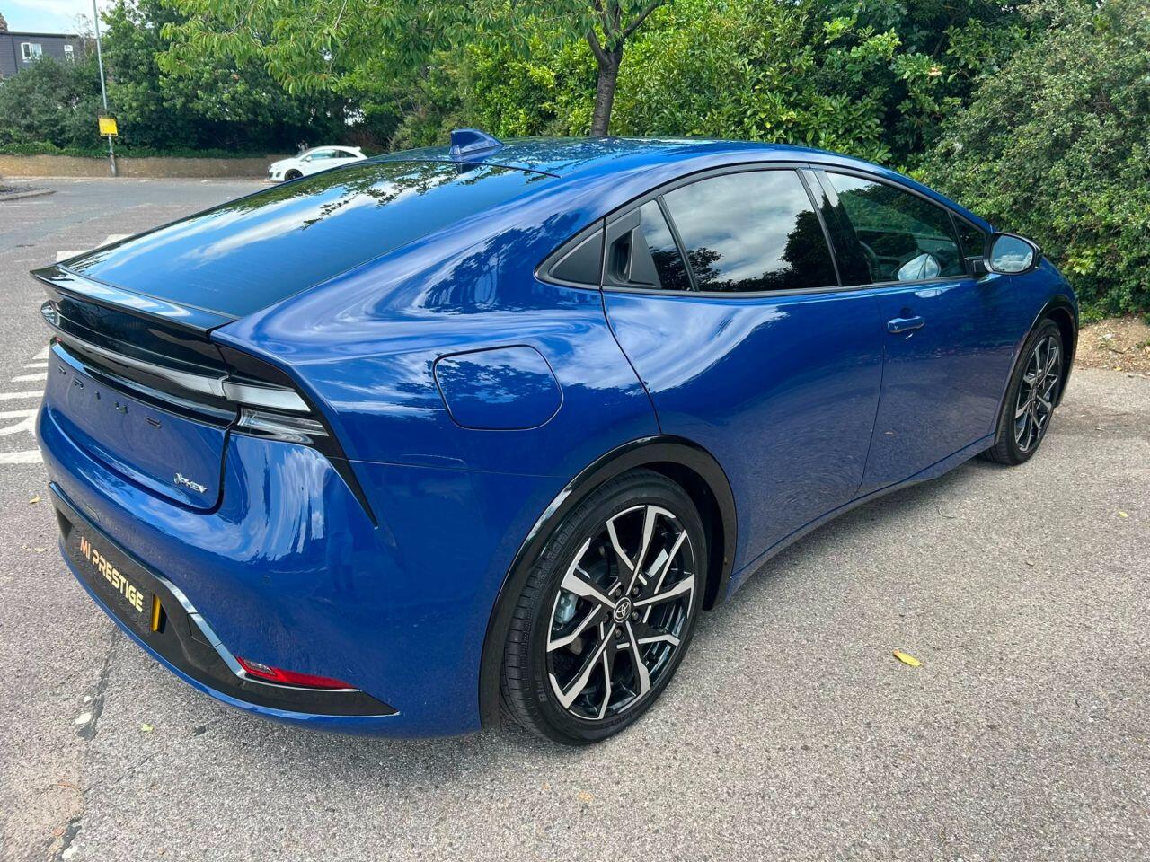 Toyota Prius view 27