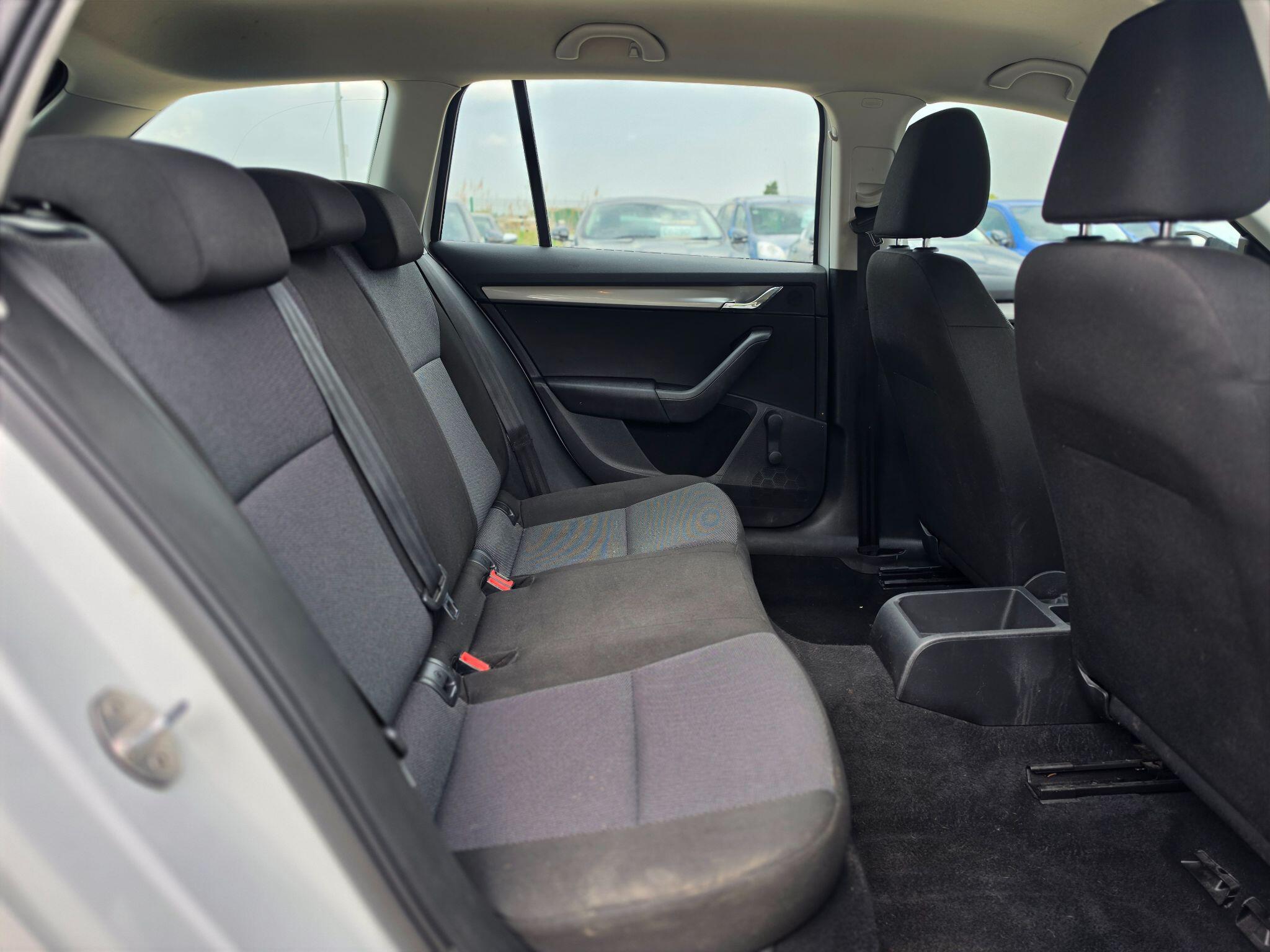 Skoda Octavia view 9