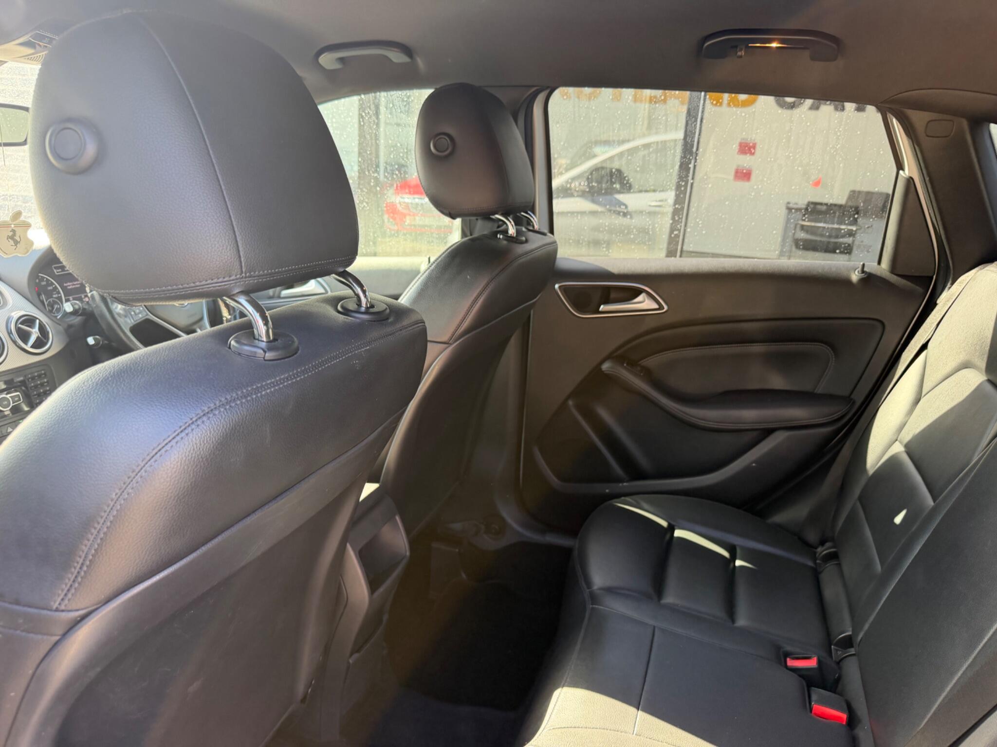 Mercedes-Benz B-Class view 26