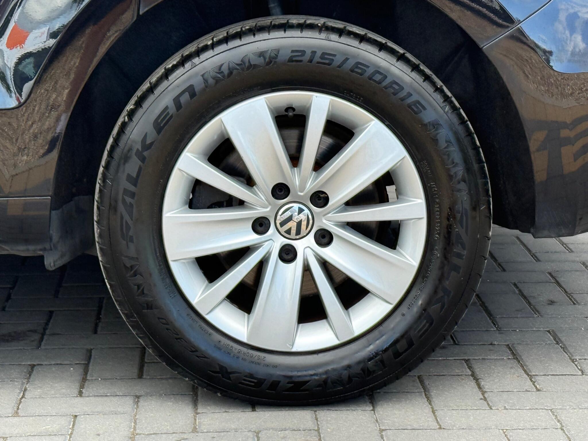 Volkswagen Sharan view 11