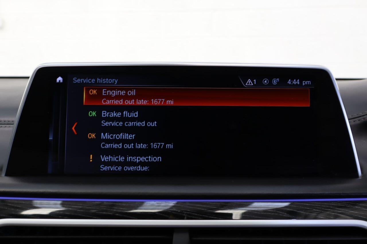 BMW 7 Series view 66