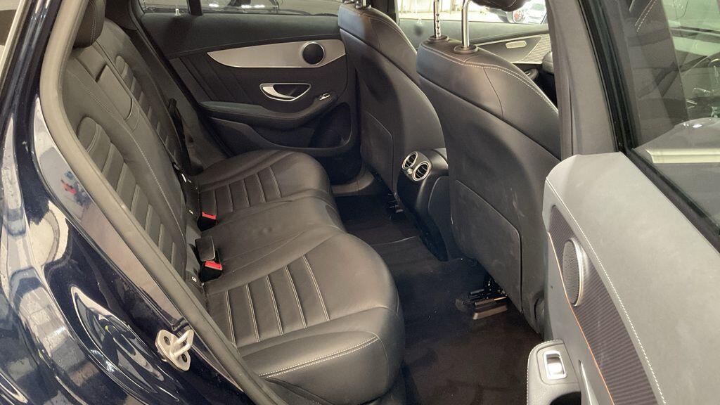 Mercedes-Benz EQC view 8