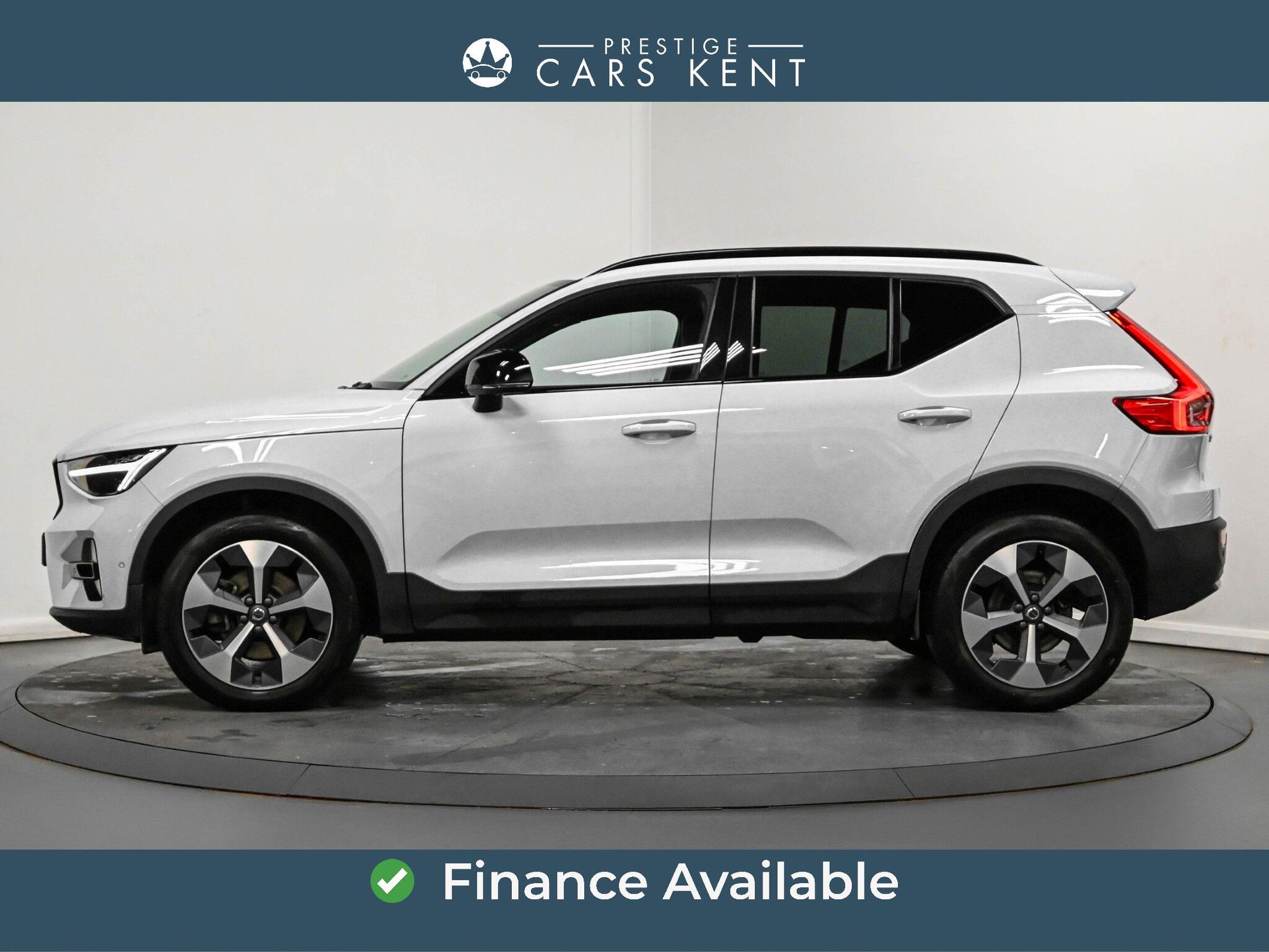 Volvo XC40 view 4