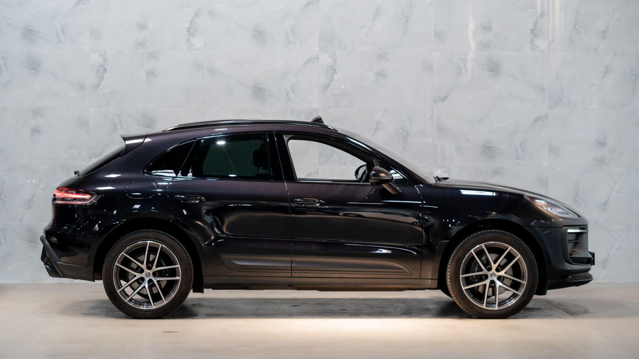 Porsche Macan view 8