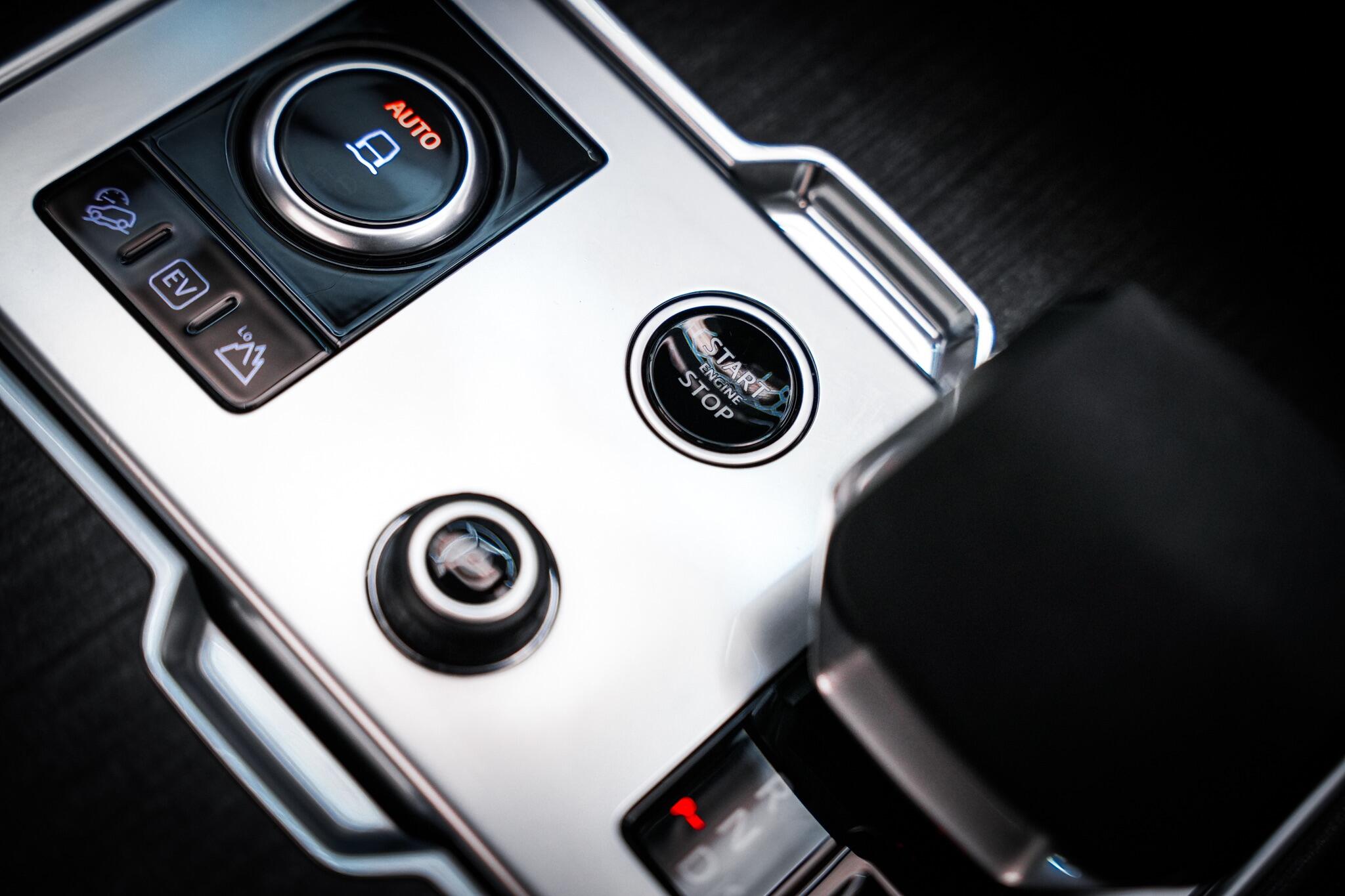 Land Rover Range Rover view 45