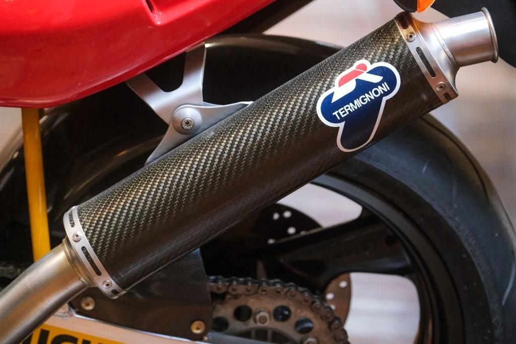 Ducati 888 view 21