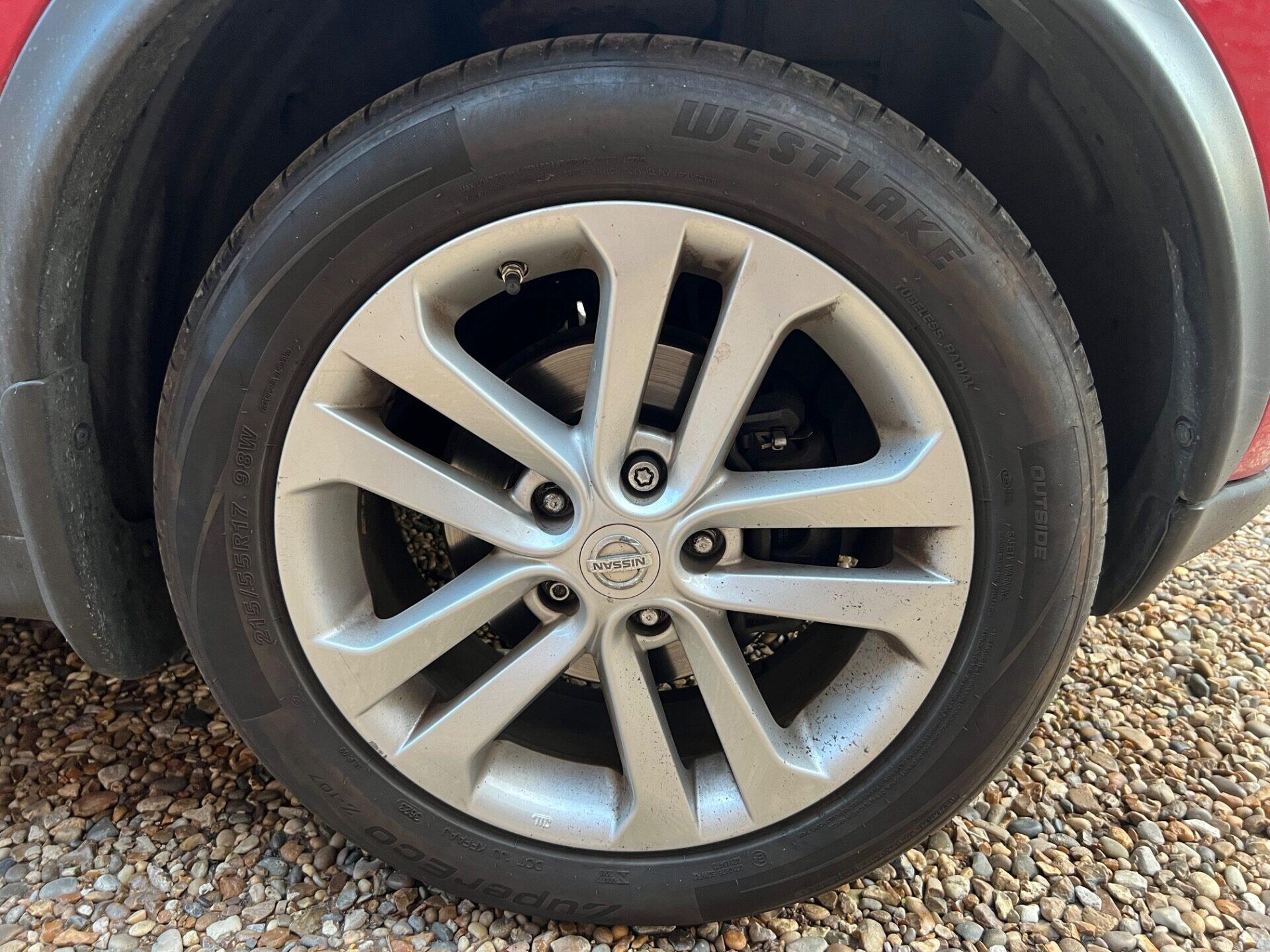 Nissan Juke view 24