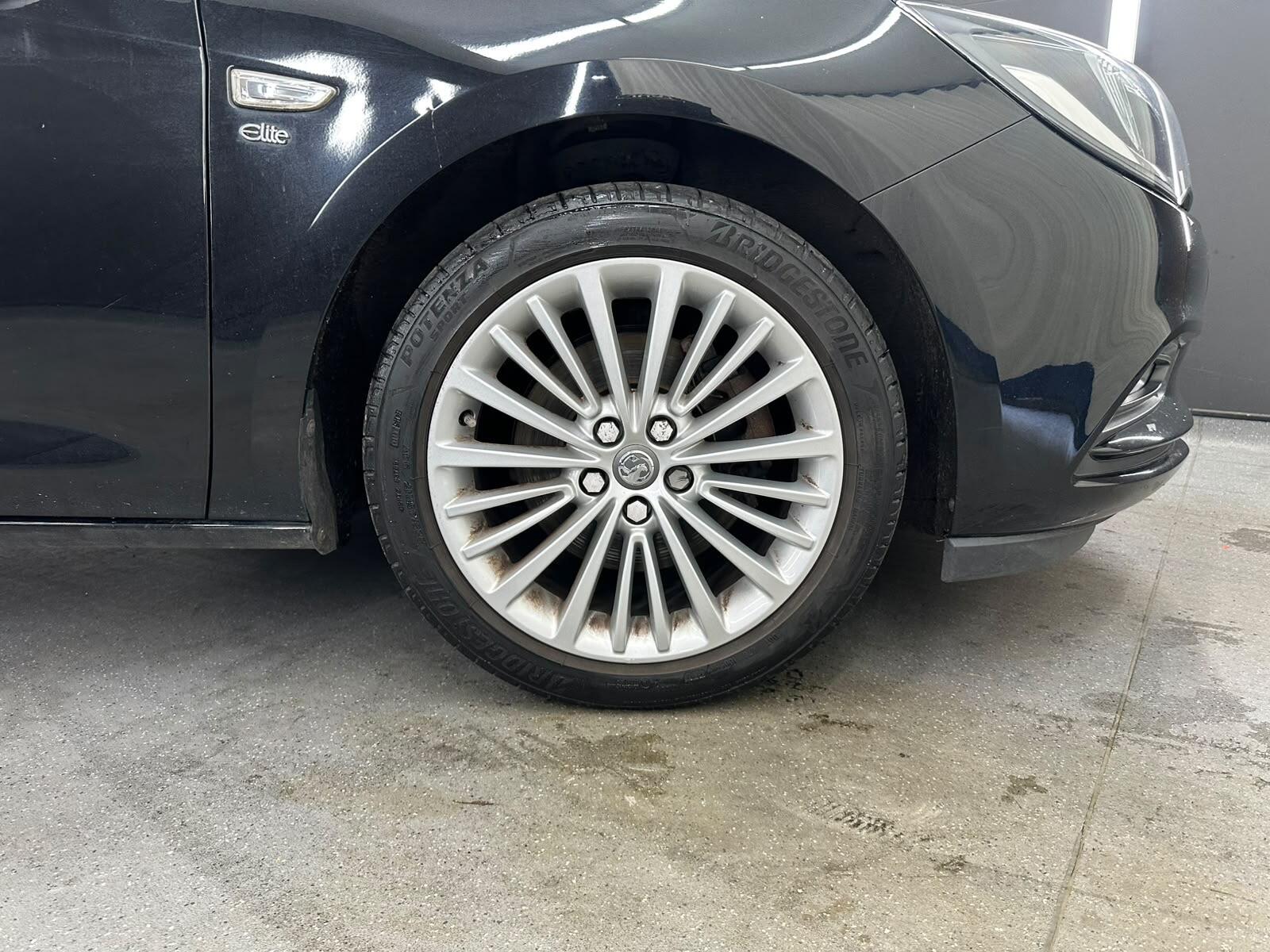 Vauxhall Astra view 16