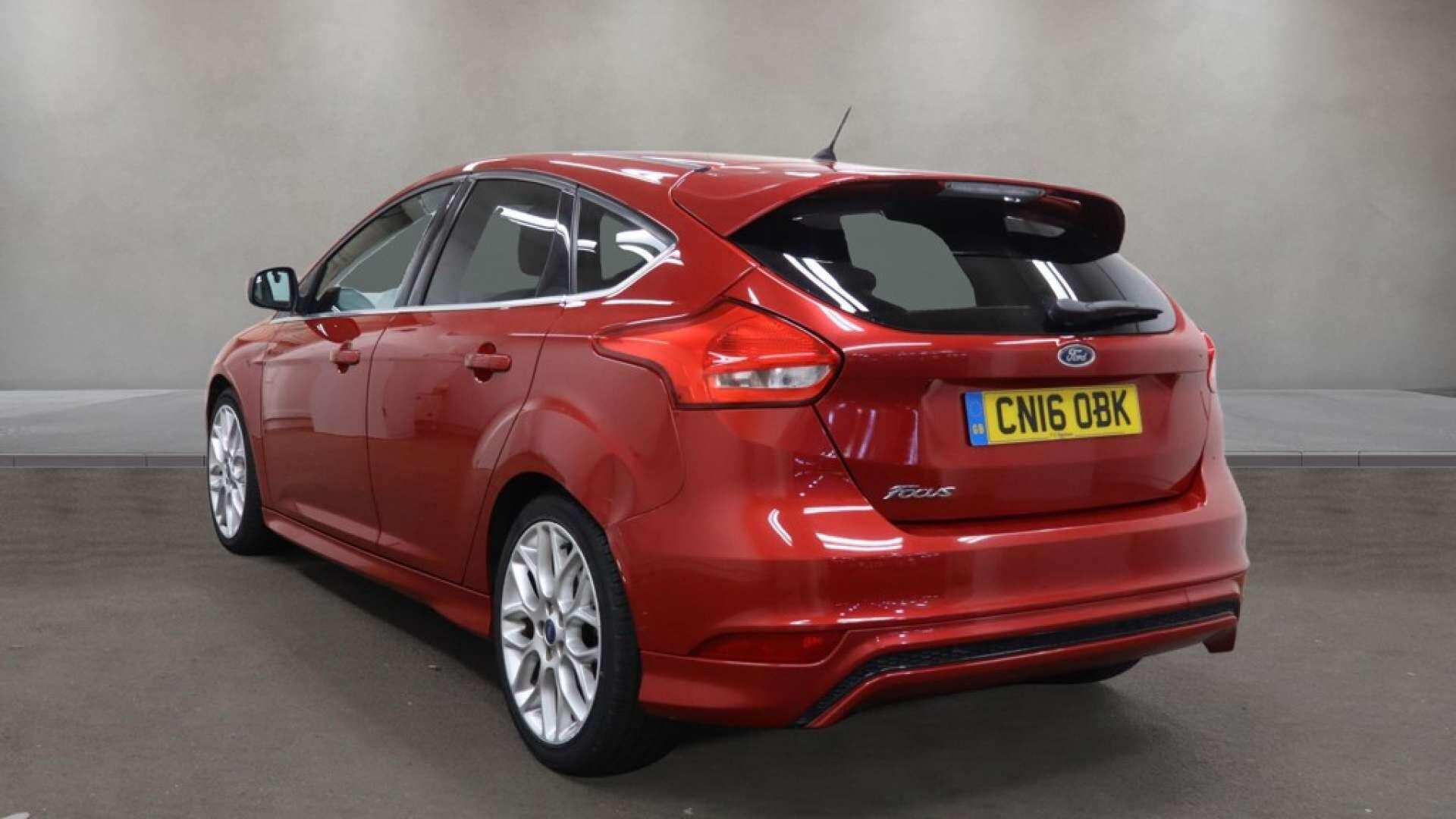 Ford Focus view 8
