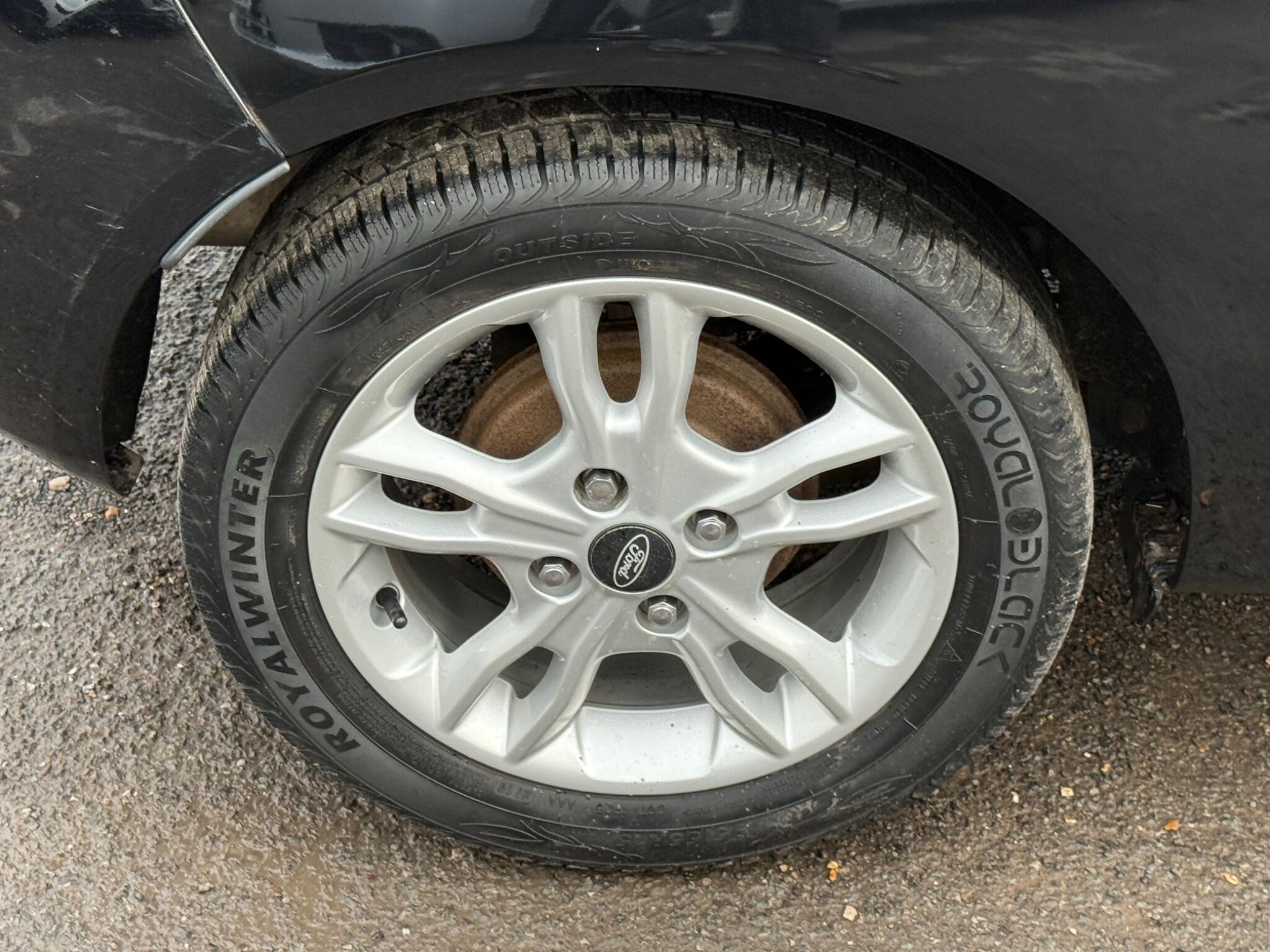 Ford Fiesta - Image 30