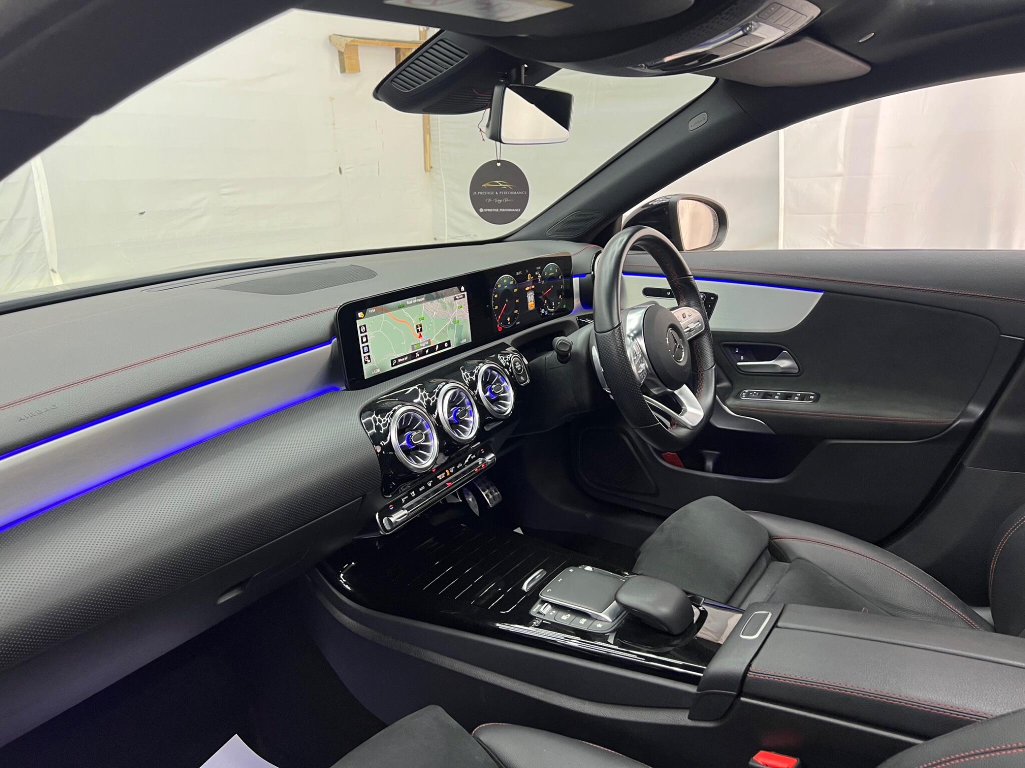Mercedes-Benz Cla view 16