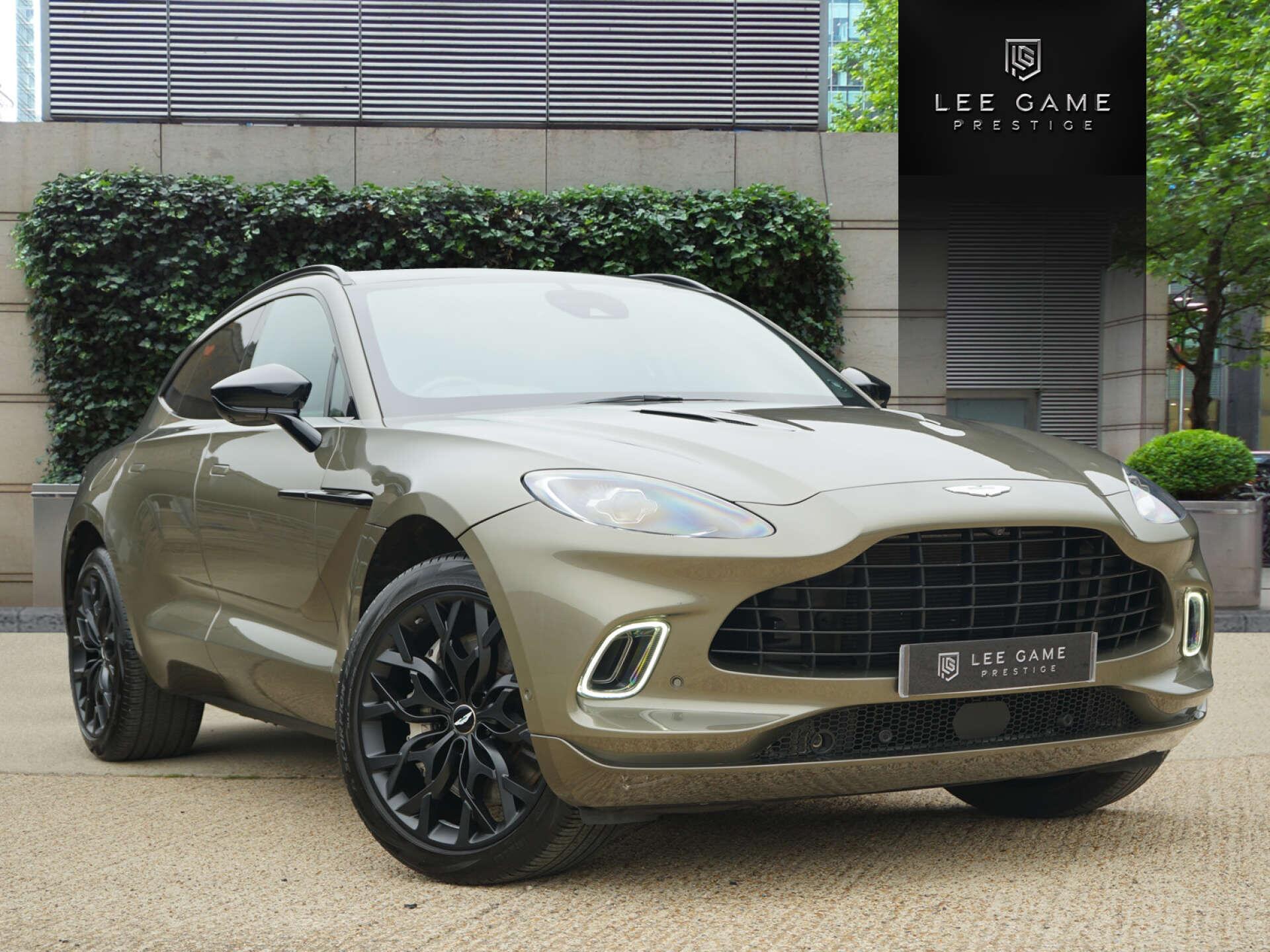Aston Martin DBX view 37
