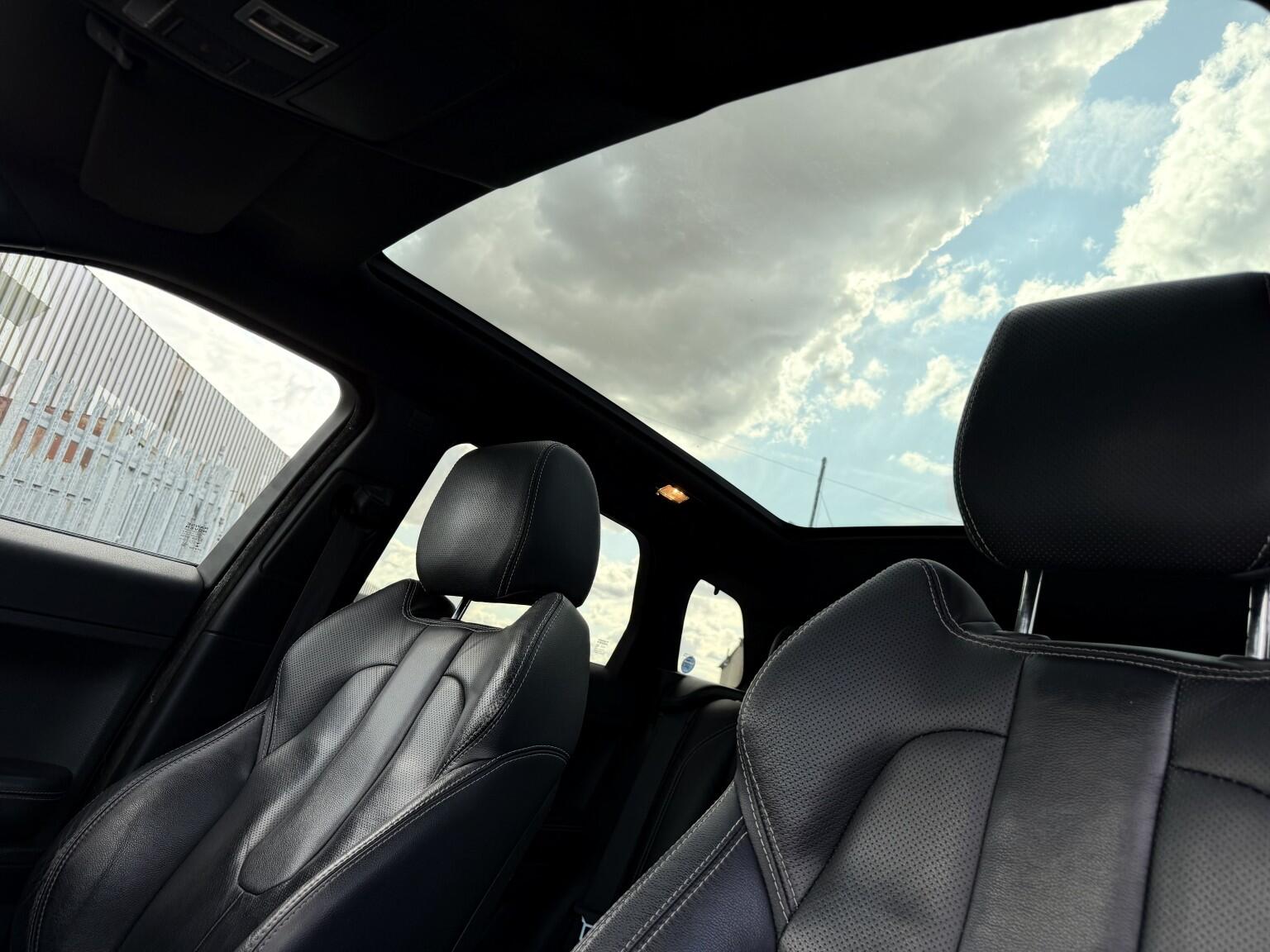 Land Rover Range Rover Evoque view 30