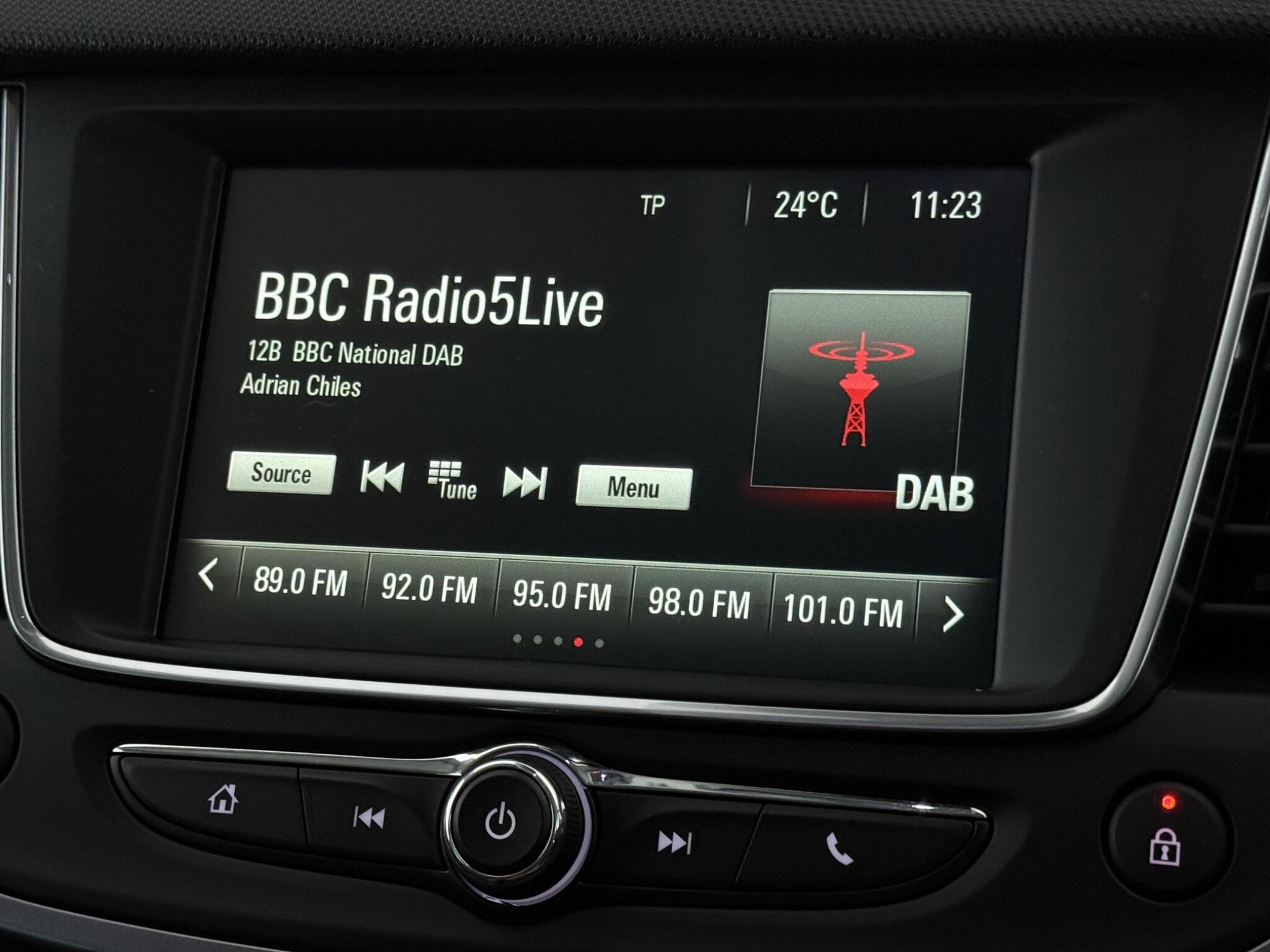 Vauxhall Crossland X view 20