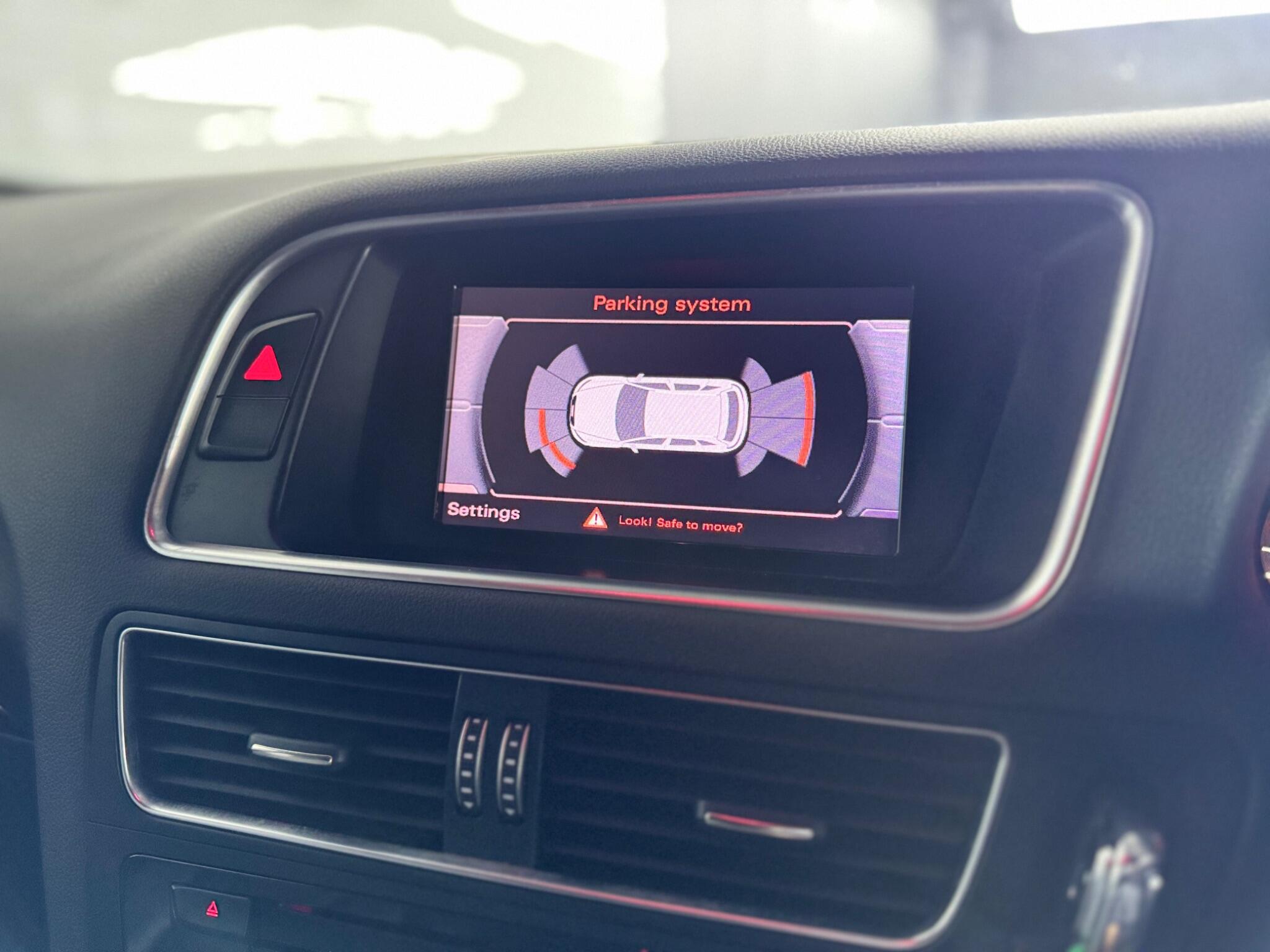 Audi Q5 view 36
