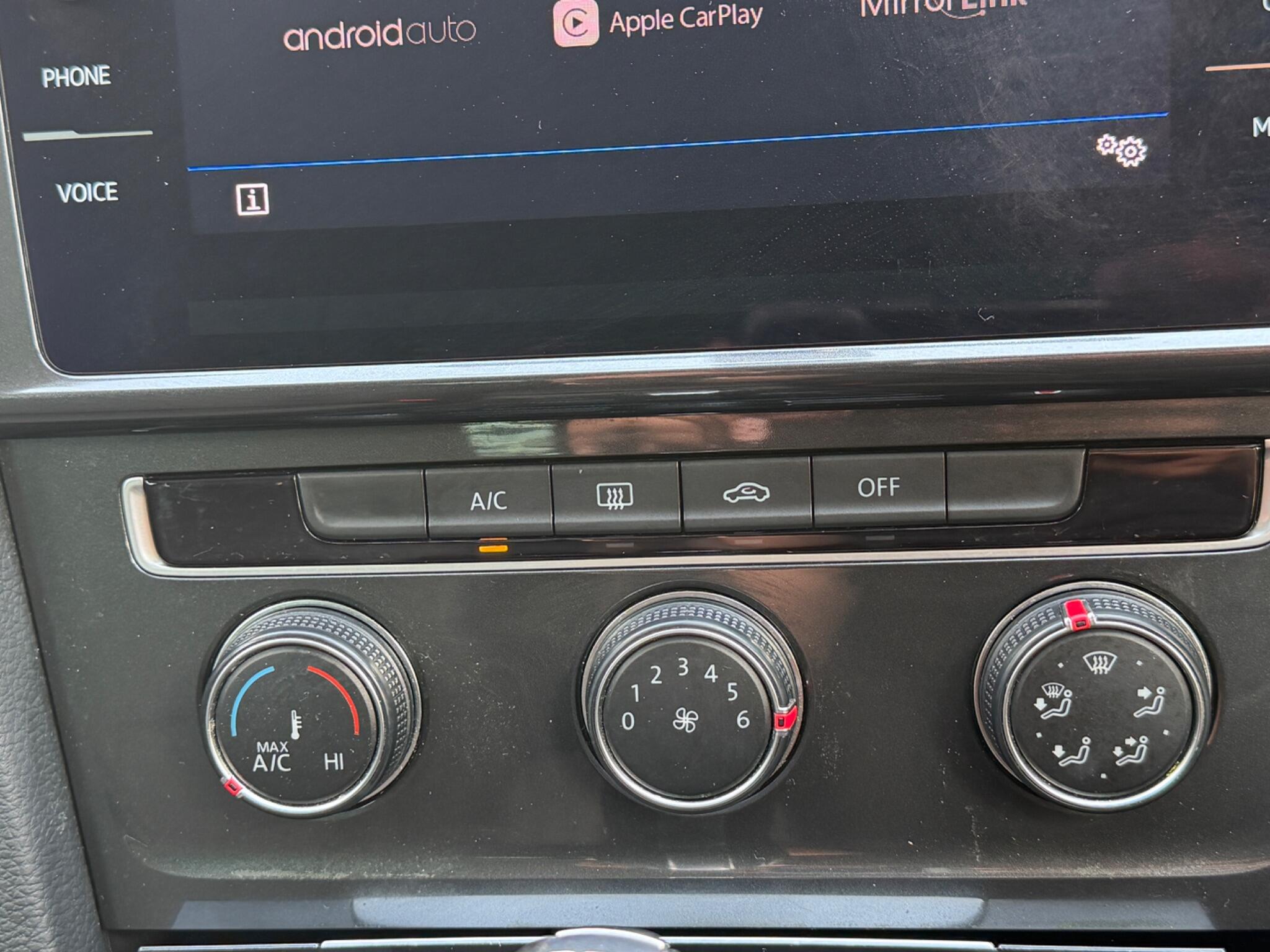 Volkswagen Golf view 26