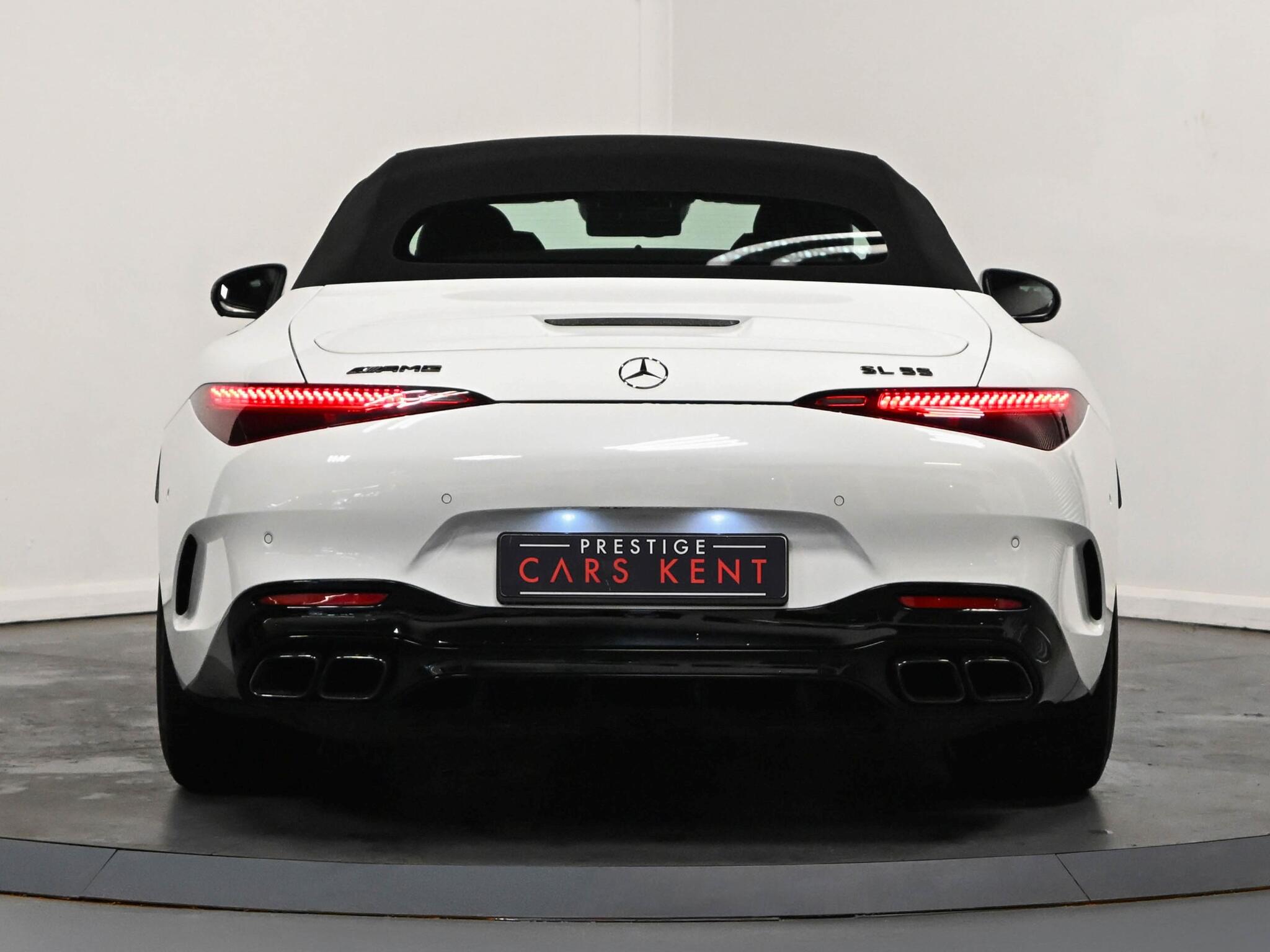 Mercedes-Benz SL view 21