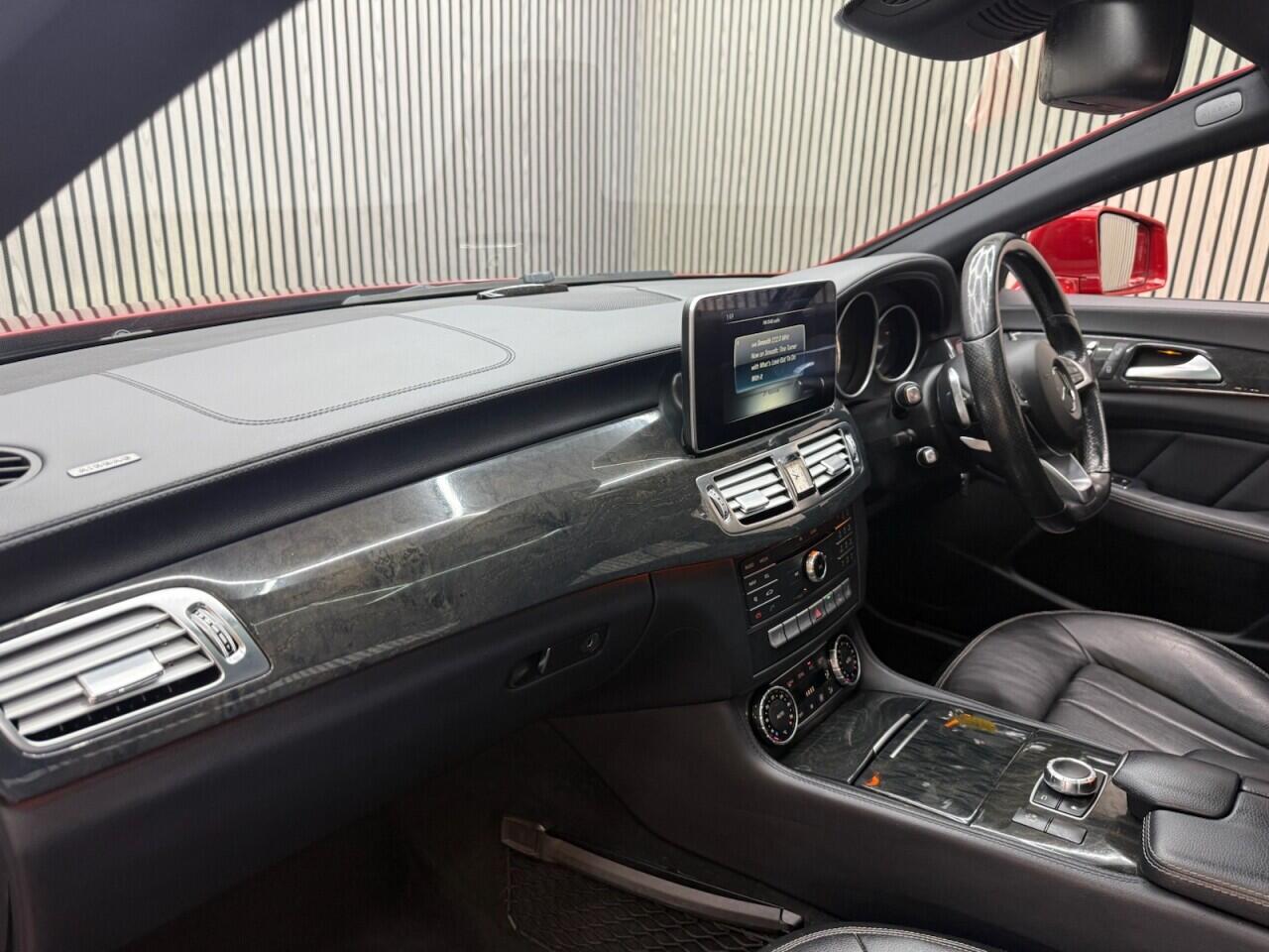 Mercedes-Benz CLS view 5