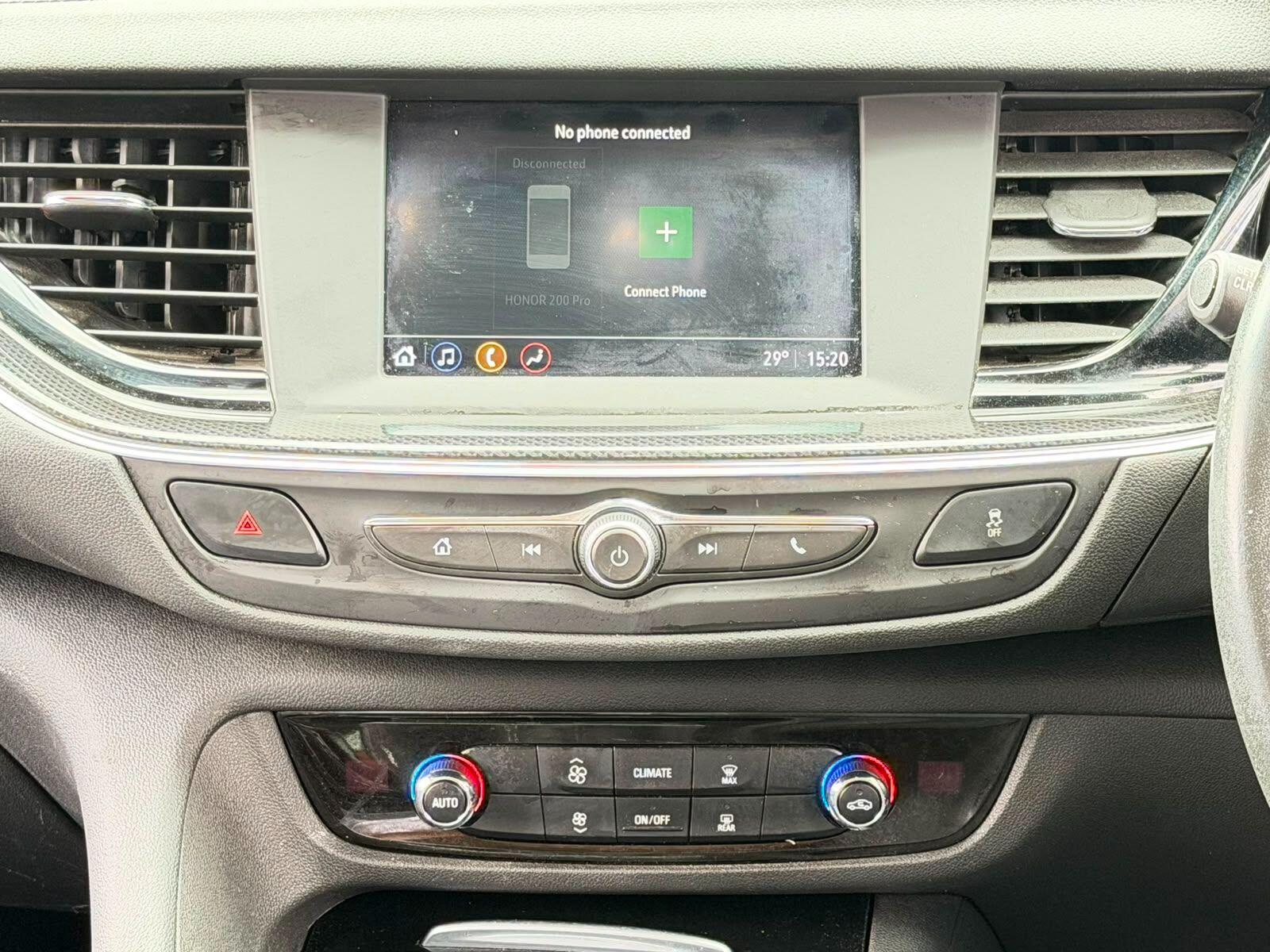 Vauxhall Insignia view 26