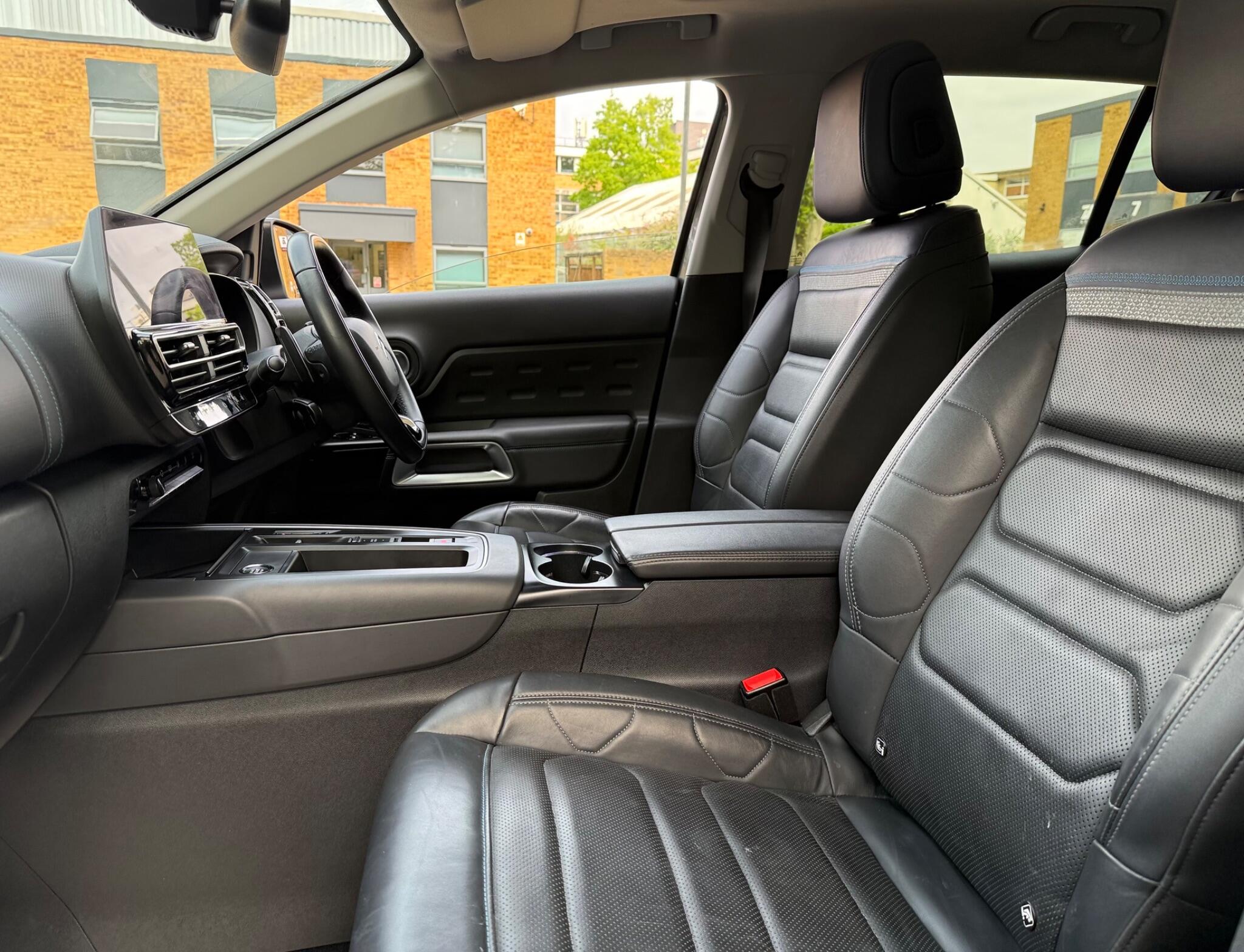 Citroen C5 Aircross view 29