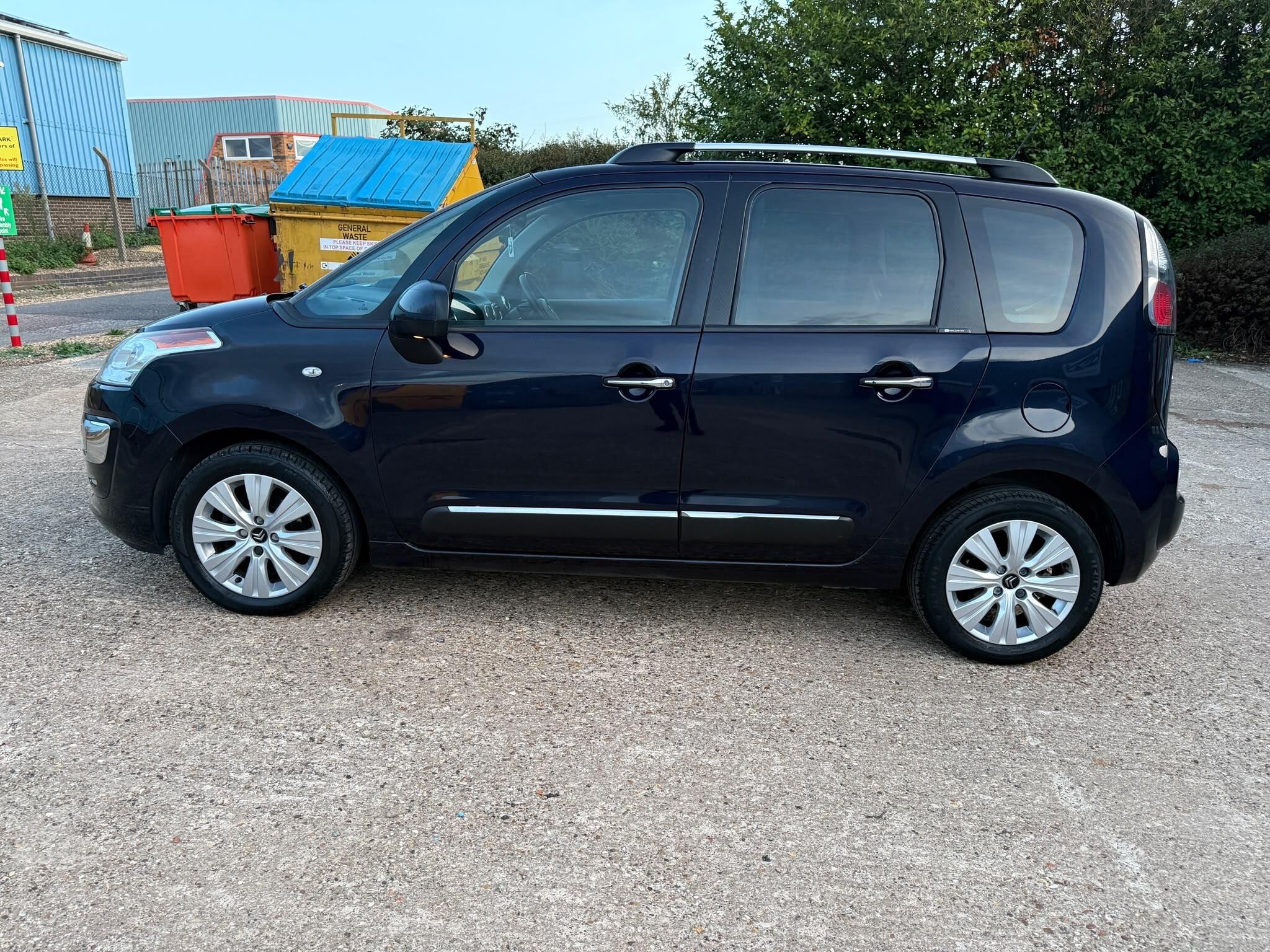 Citroen C3 Picasso view 4