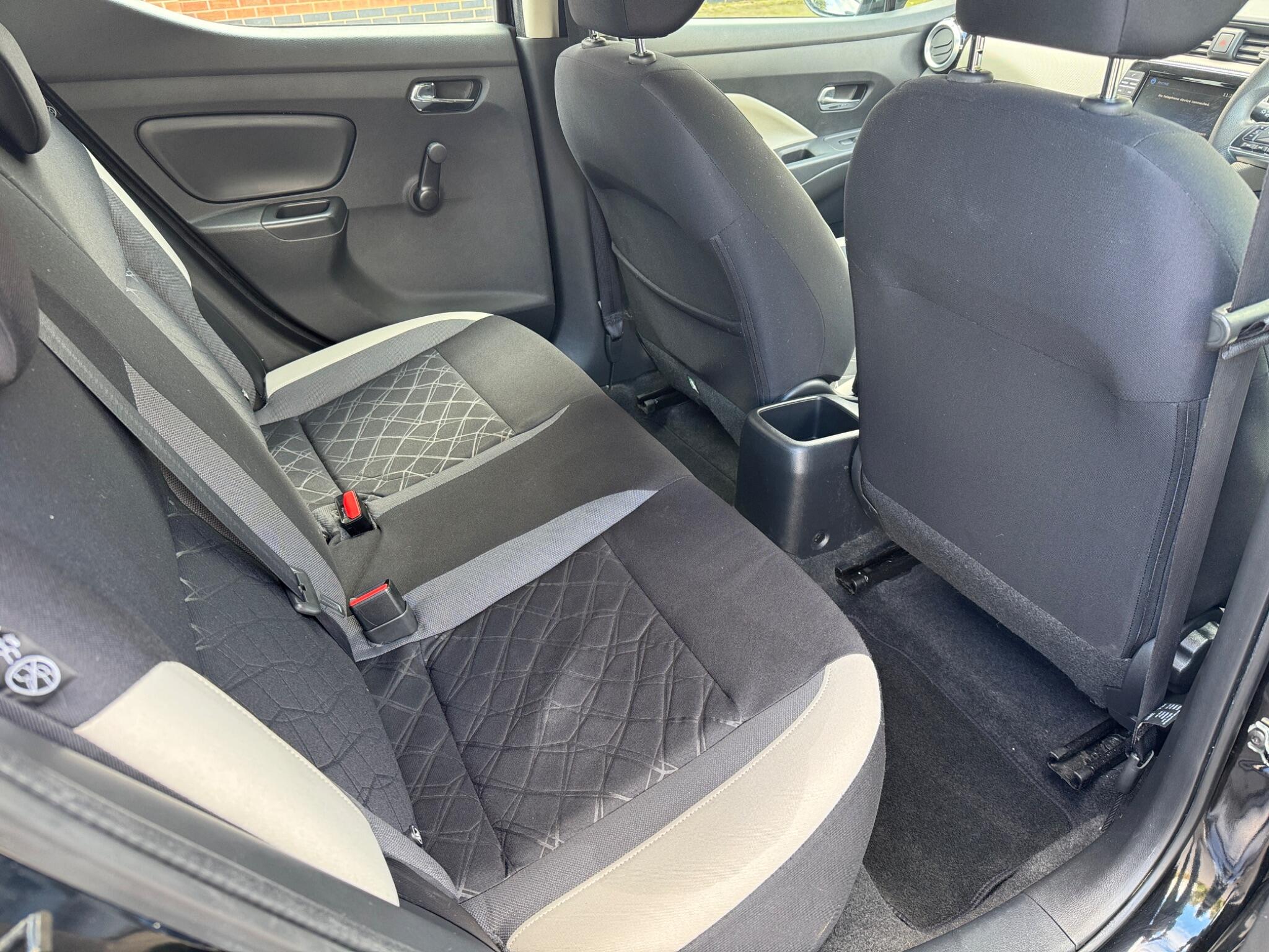 Nissan Micra view 25