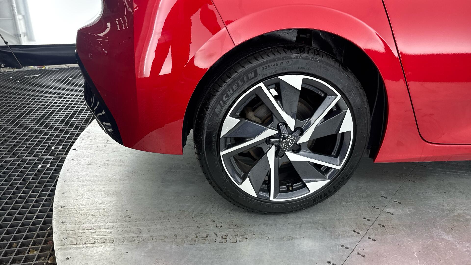 Peugeot 308 view 19