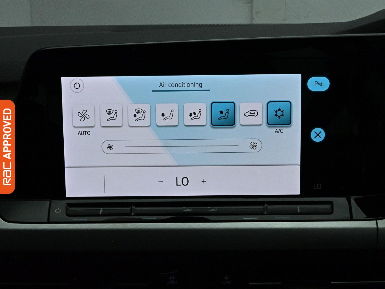 Volkswagen Golf view 18