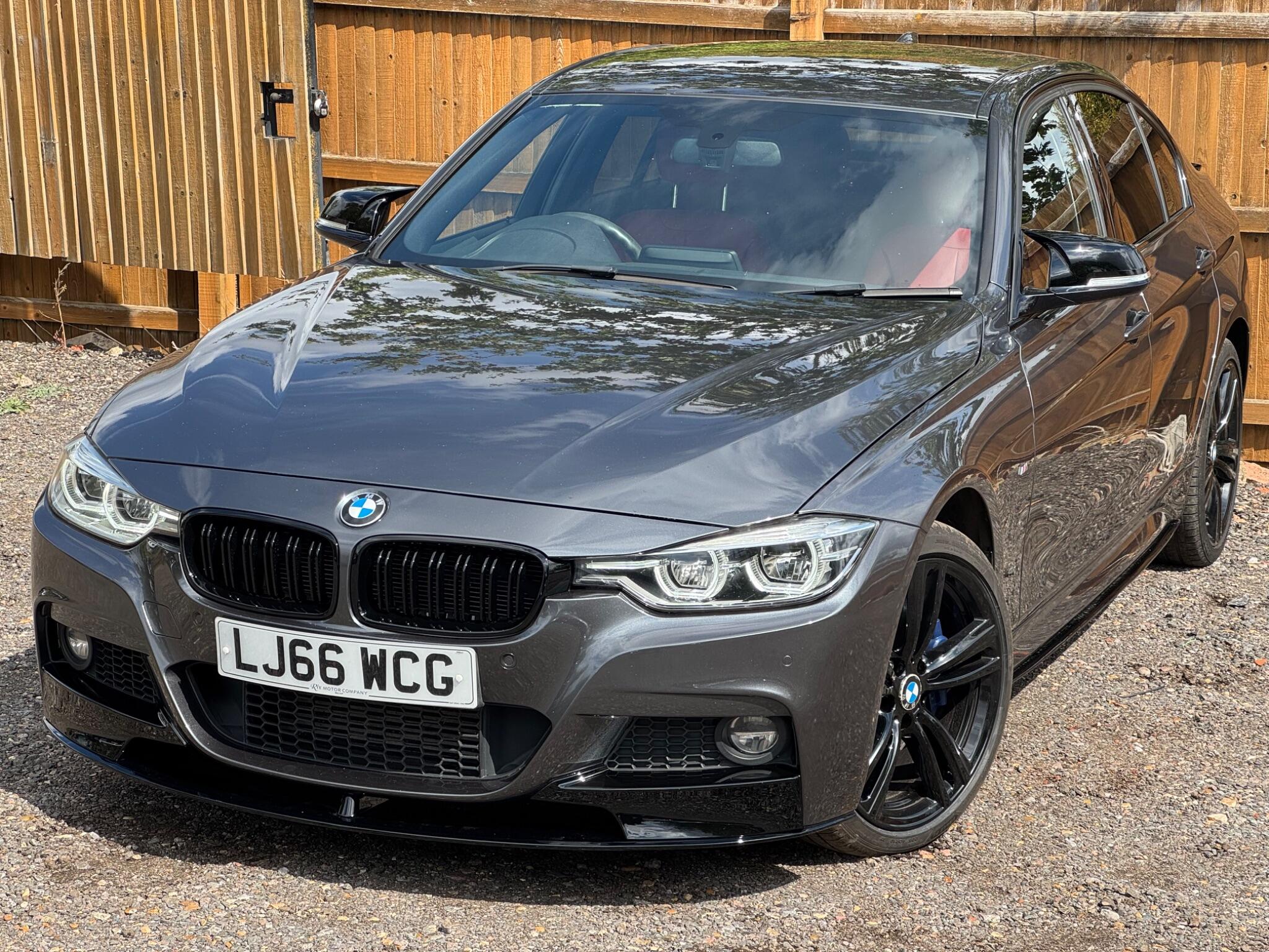 BMW 3 Series view 3