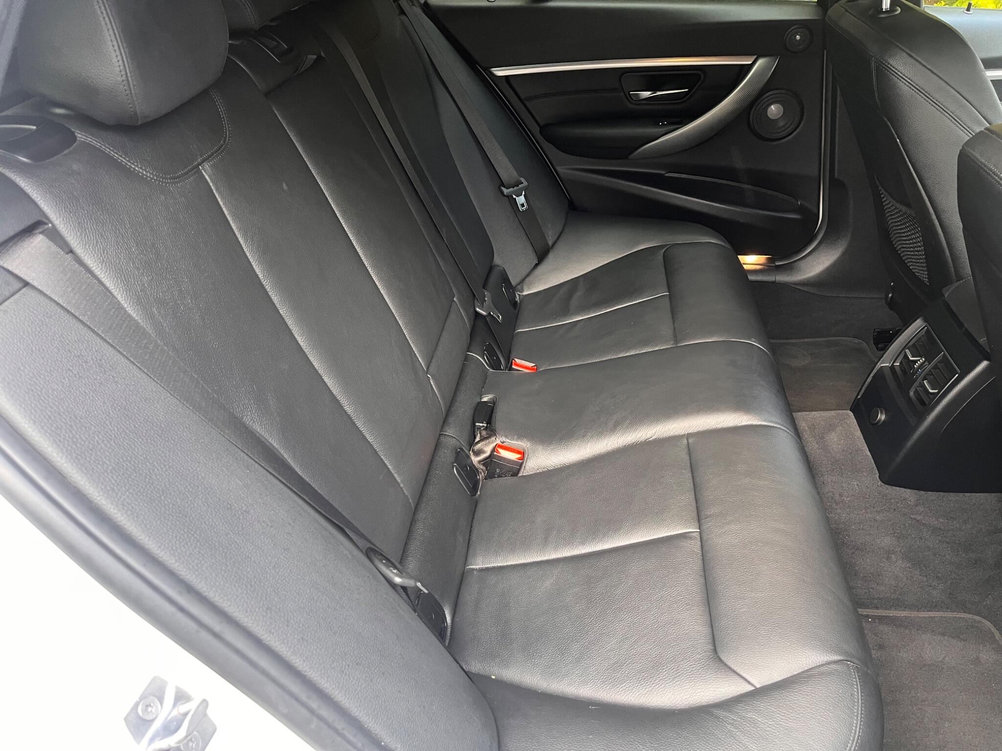 BMW 3 Series view 34