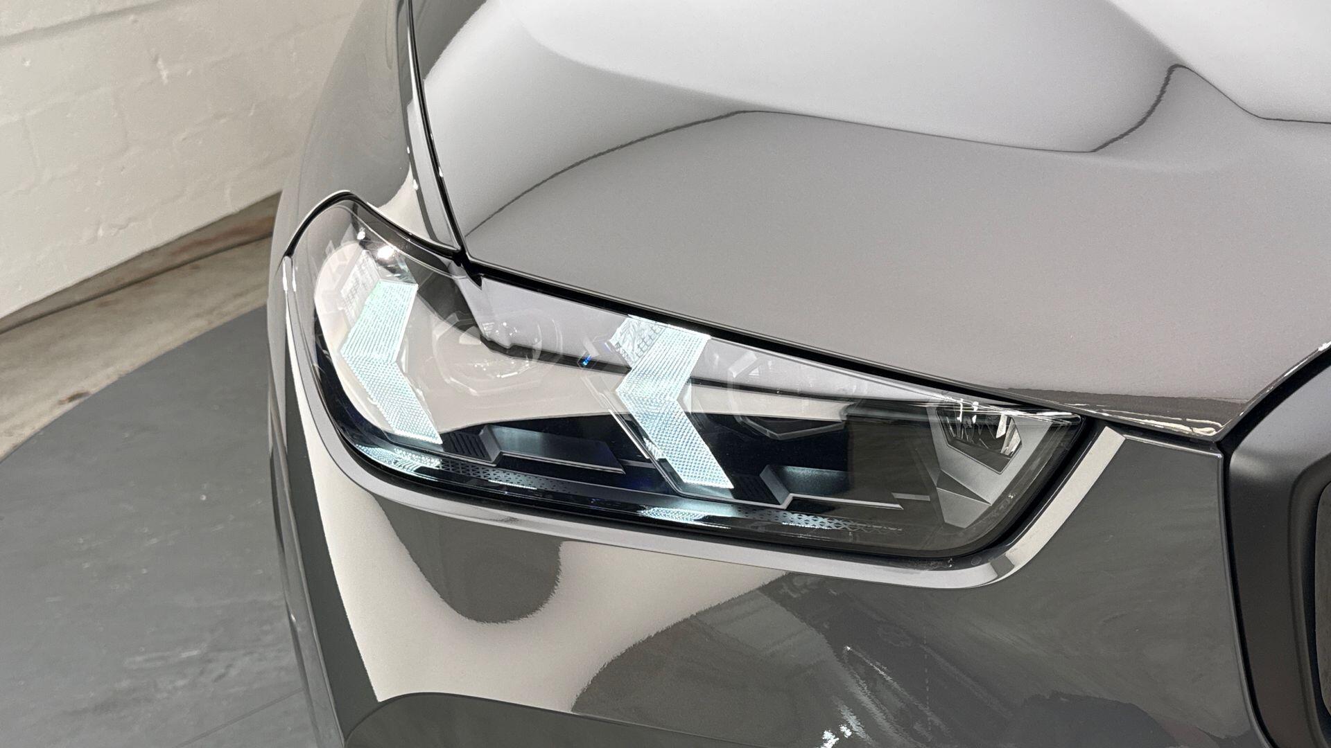 BMW X5 view 23
