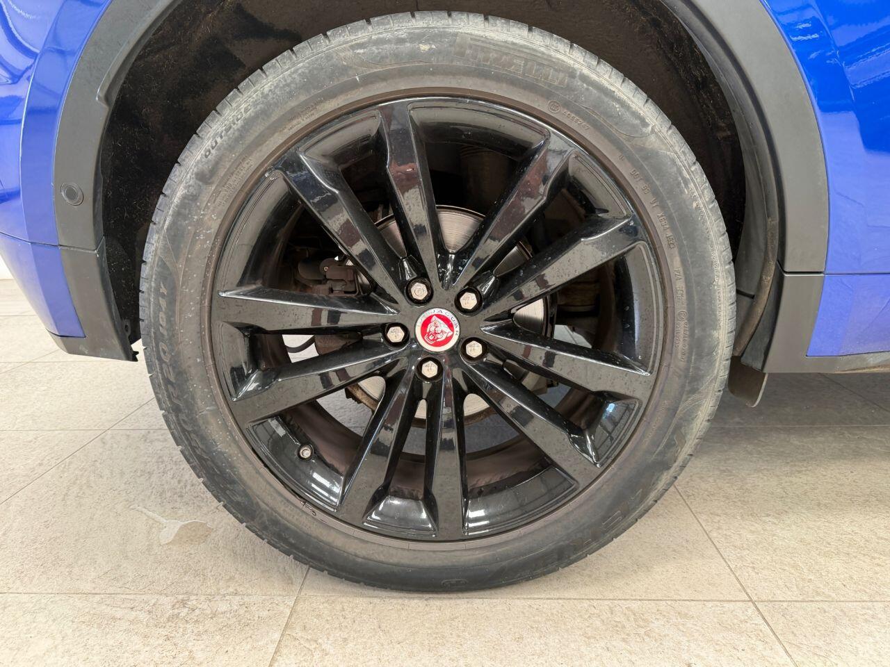 Jaguar E-Pace view 18