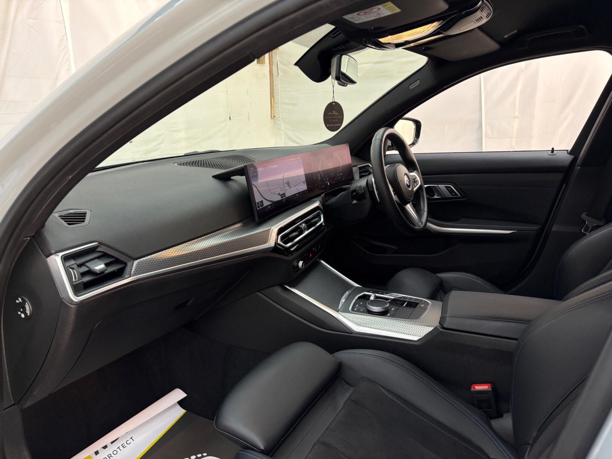 BMW 3 Series view 50