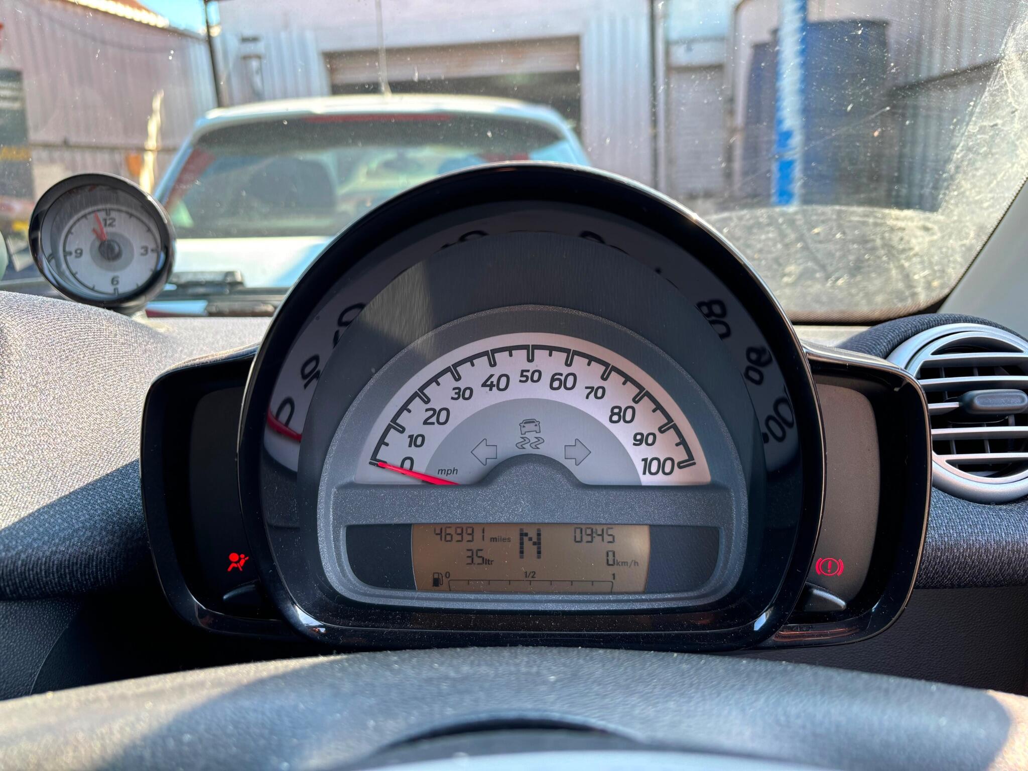 Smart Fortwo view 8