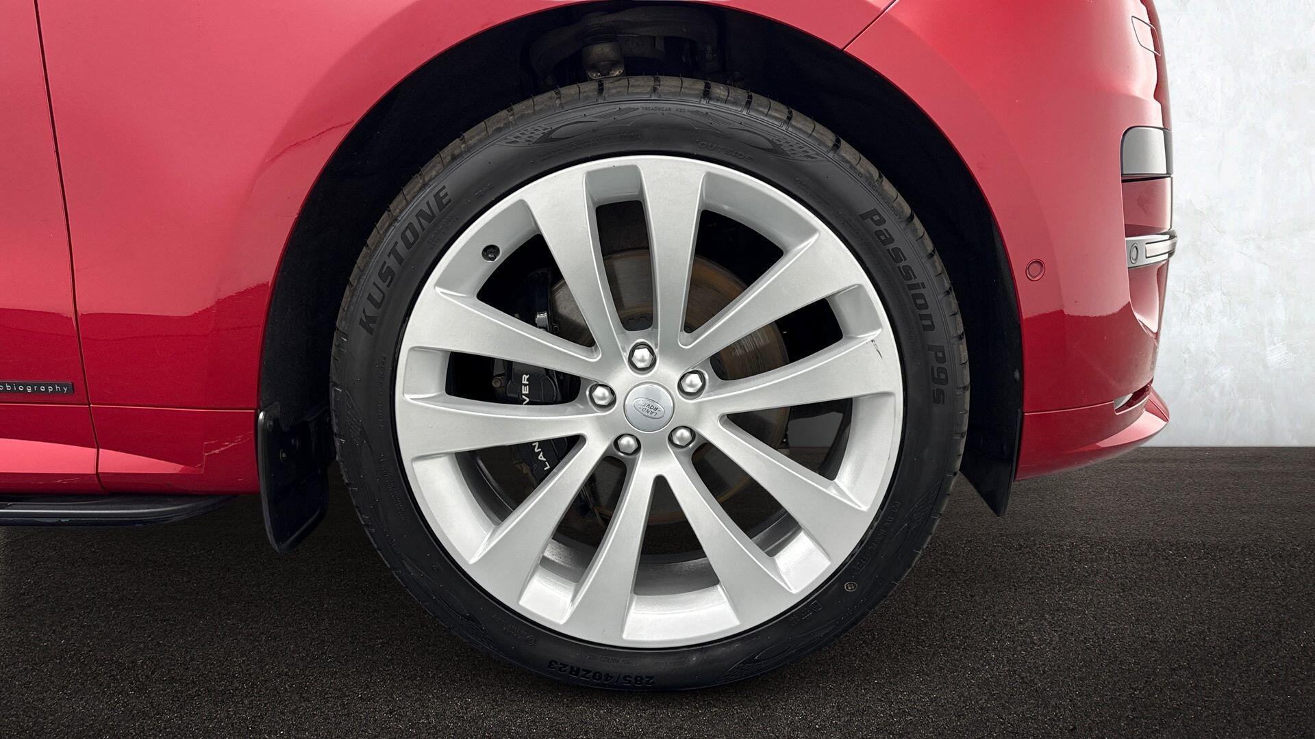 Land Rover Range Rover Sport view 8