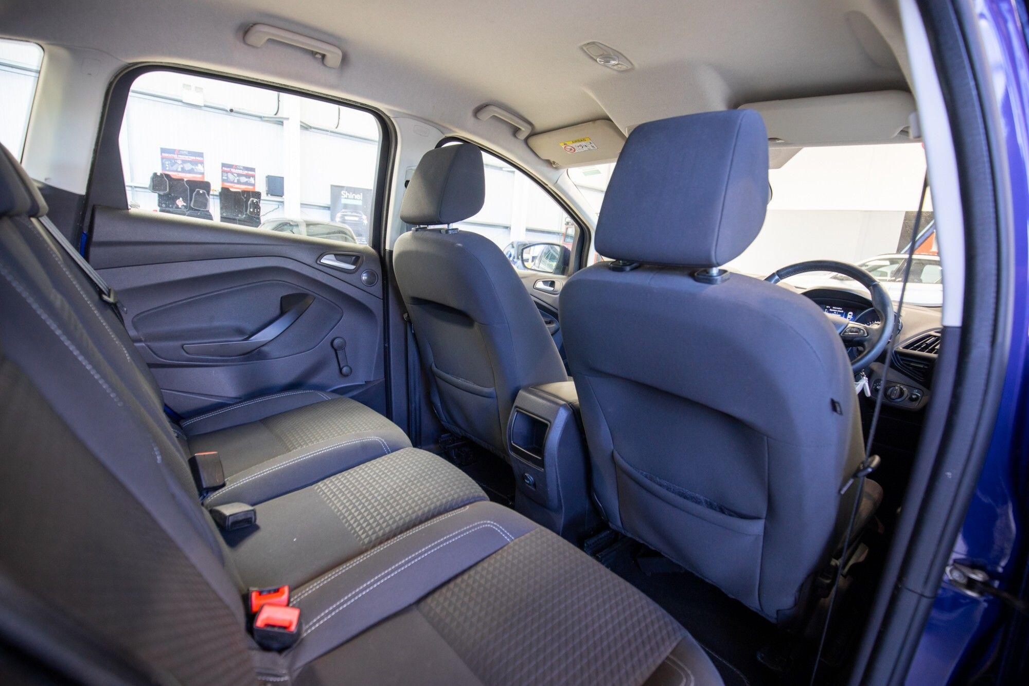Ford C-Max view 14