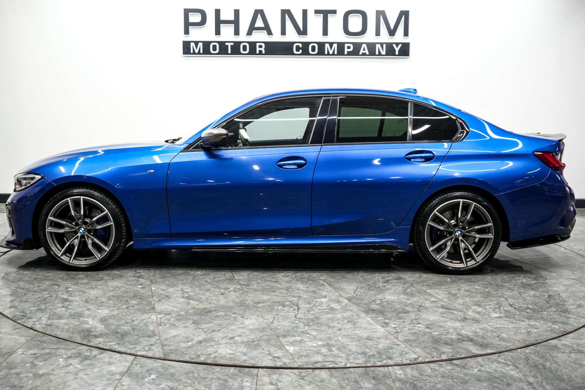 BMW 3 Series view 3