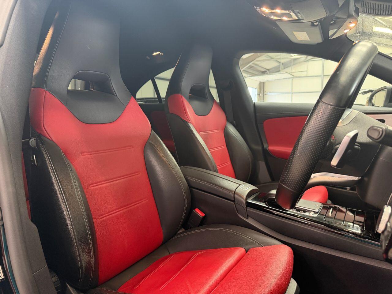 Mercedes-Benz Cla view 3
