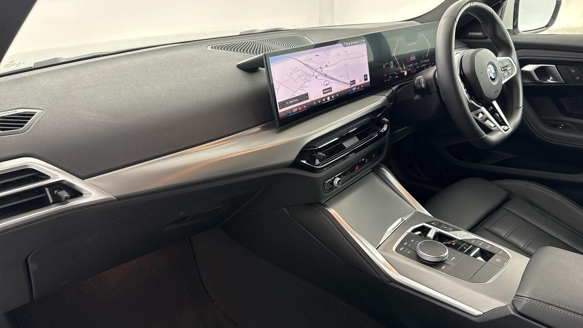 BMW 2 Series view 7