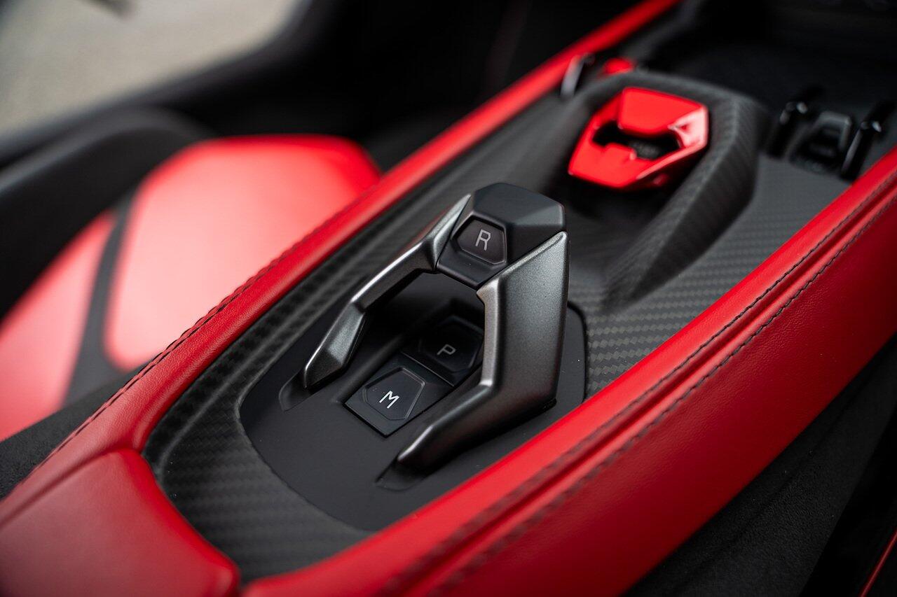 Lamborghini Revuelto view 71