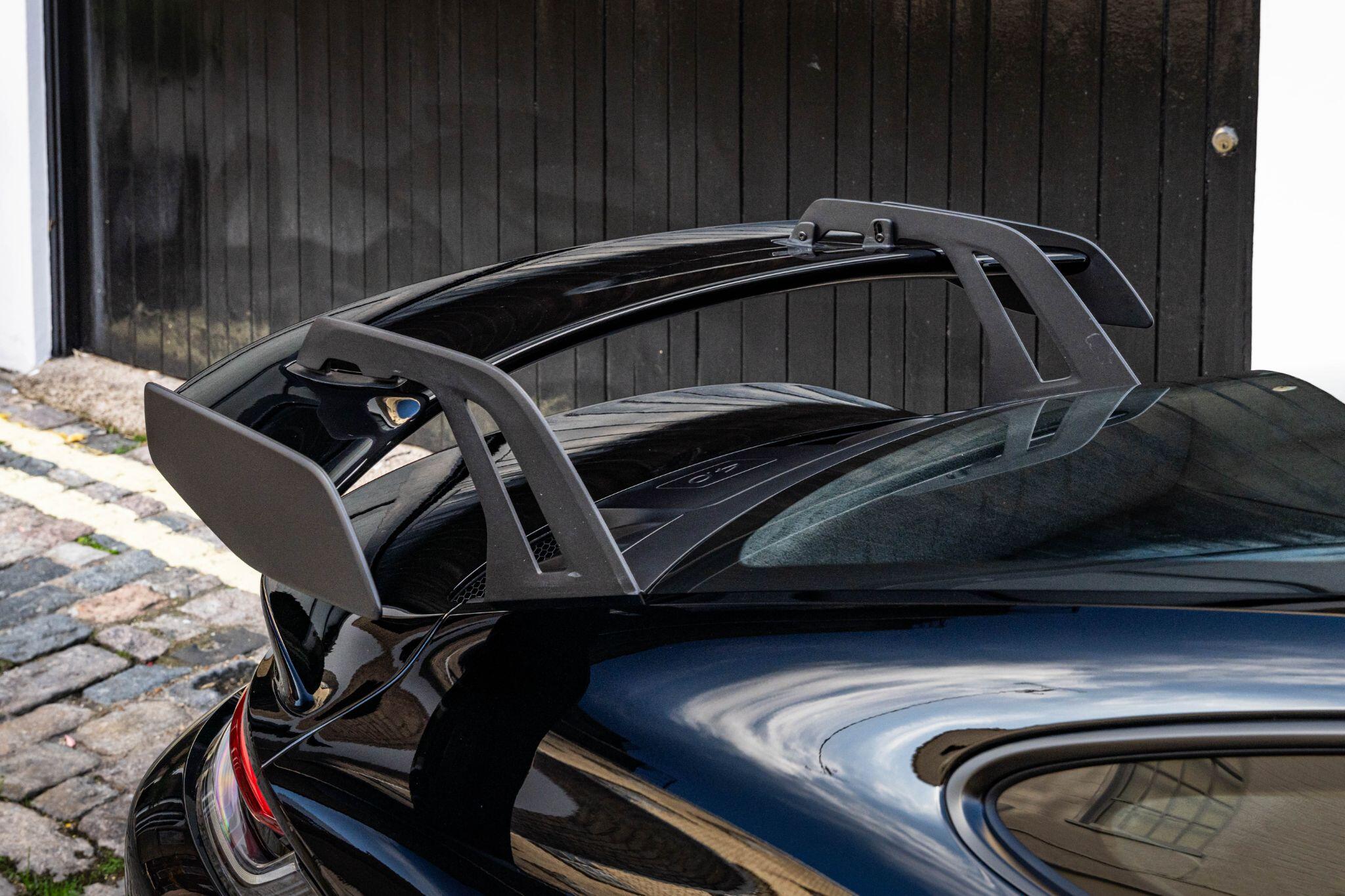 Porsche 911 view 47