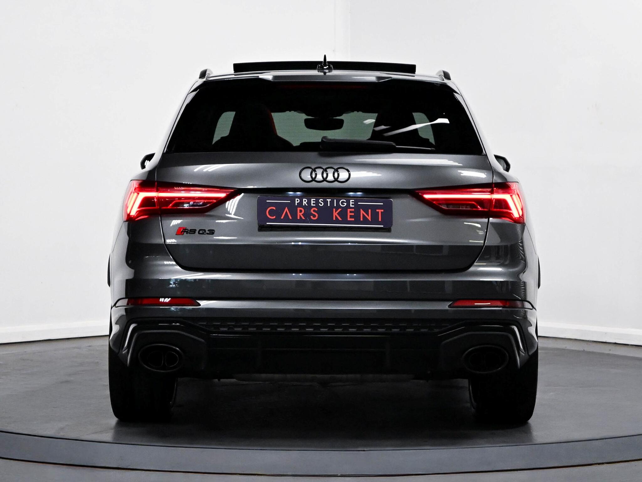 Audi RS Q3 view 19