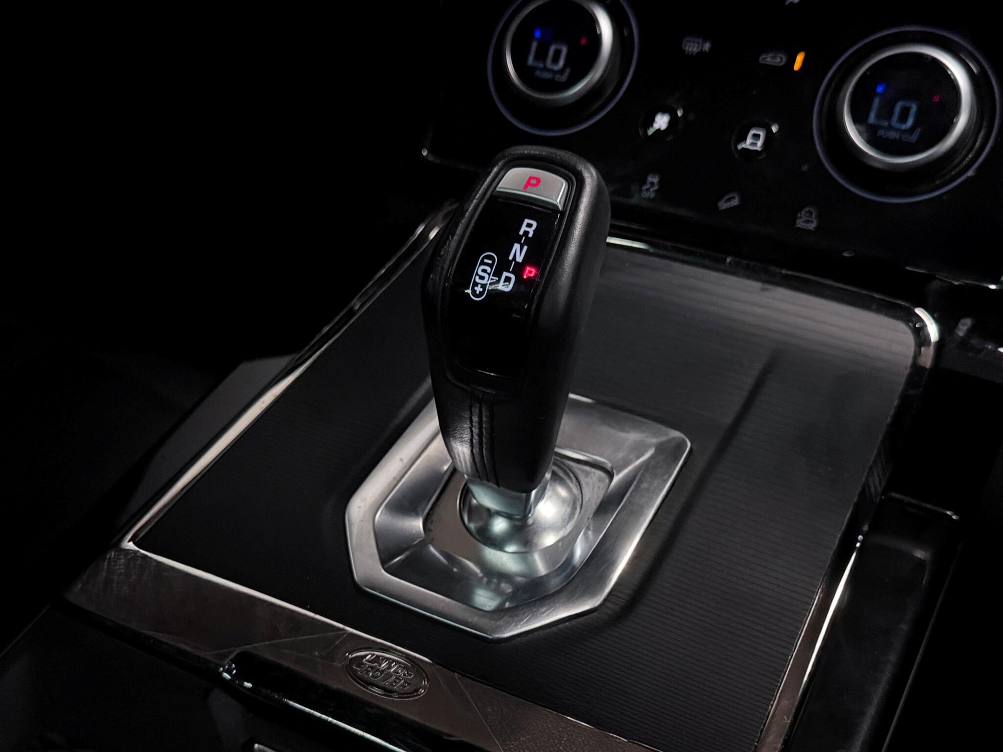 Land Rover Range Rover Evoque view 27