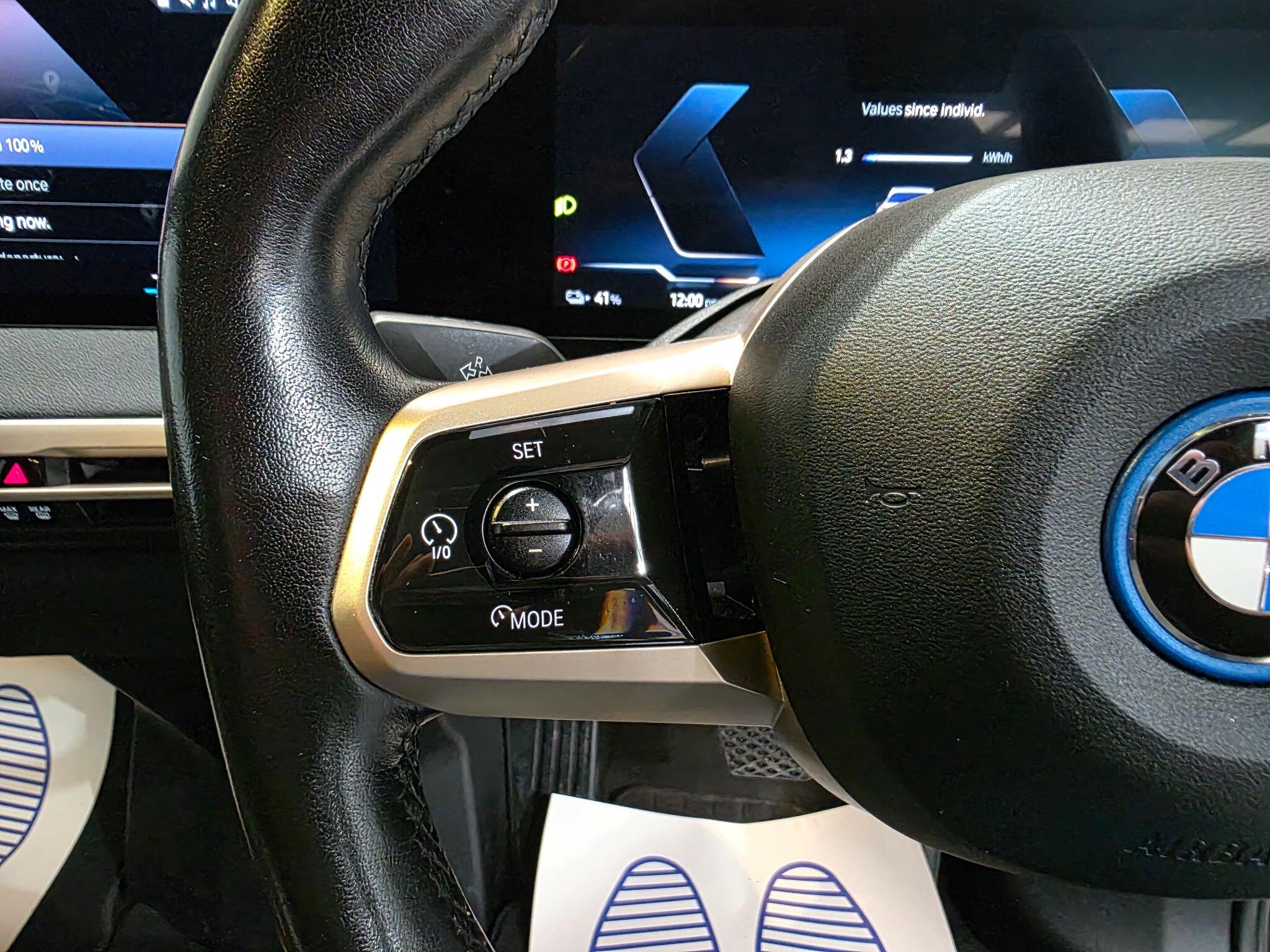 BMW Ix view 21