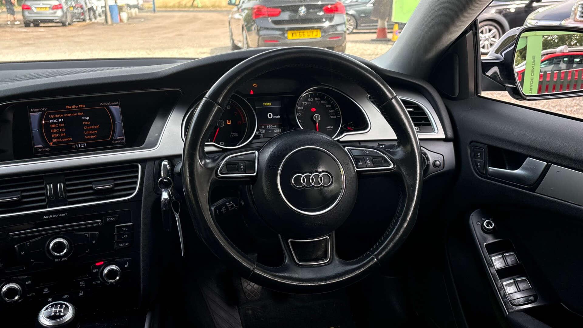 Audi A5 view 16