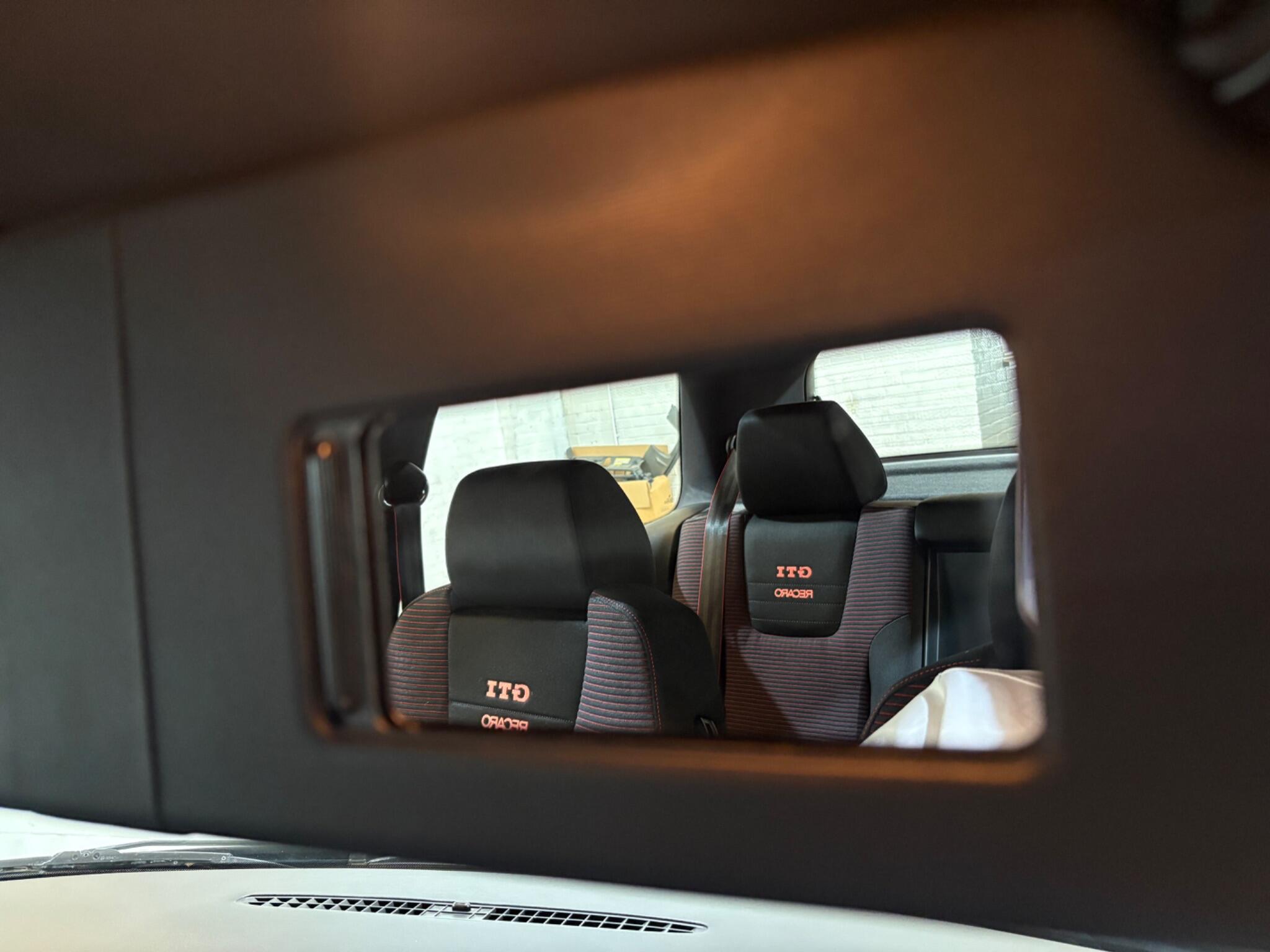 Volkswagen Golf view 27