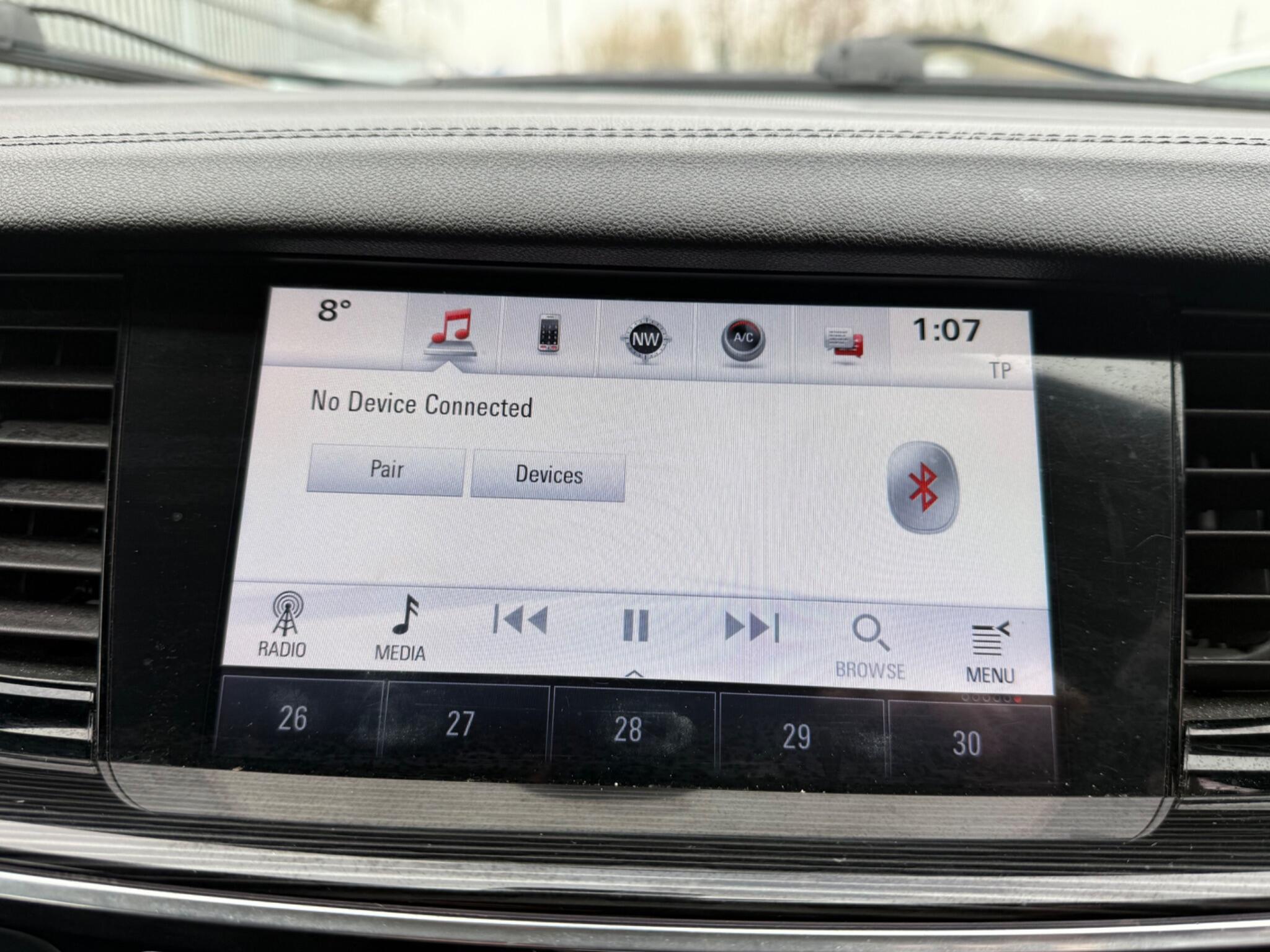 2017 Vauxhall Insignia image 17